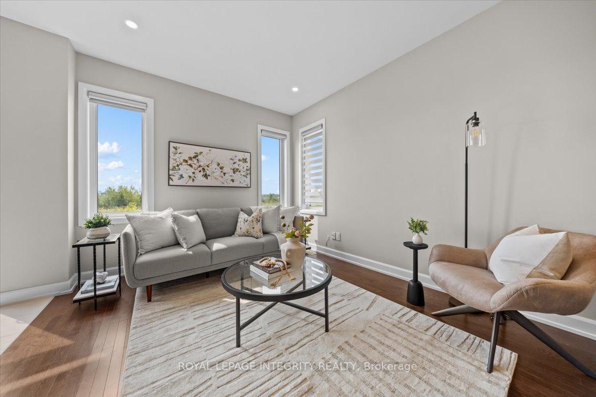 Photo 12 of 93 Aura Avenue, Ottawa, Barrhaven - Heritage Park — HOMEH