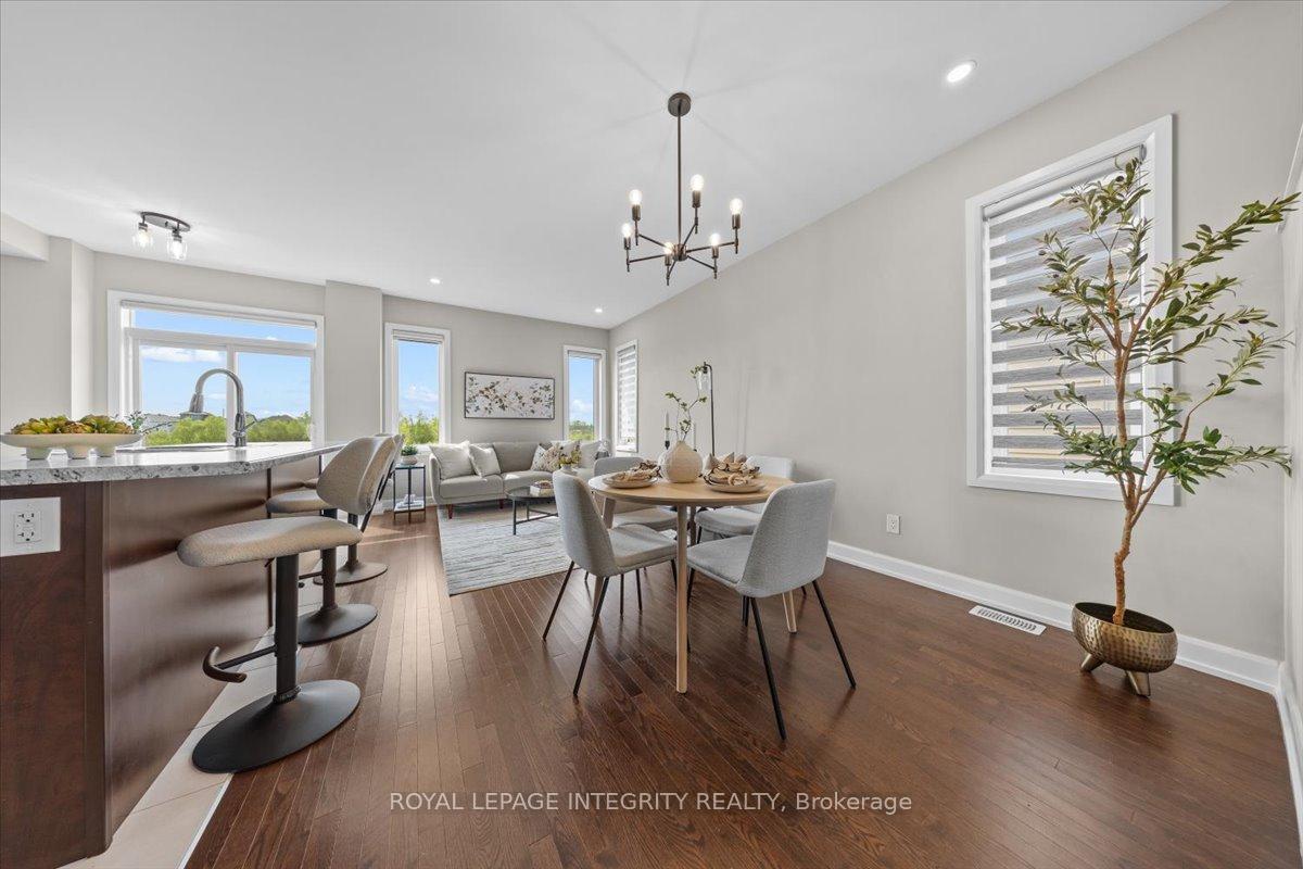 Photo 15 of 93 Aura Avenue, Ottawa, Barrhaven - Heritage Park — HOMEH