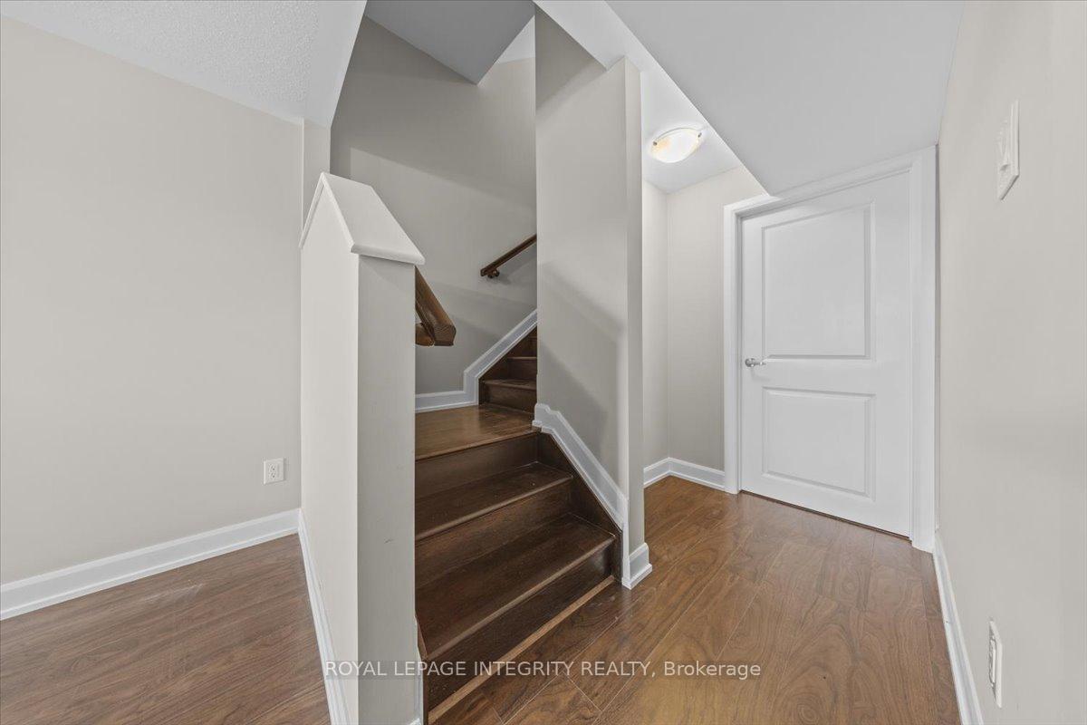 Photo 32 of 93 Aura Avenue, Ottawa, Barrhaven - Heritage Park — HOMEH