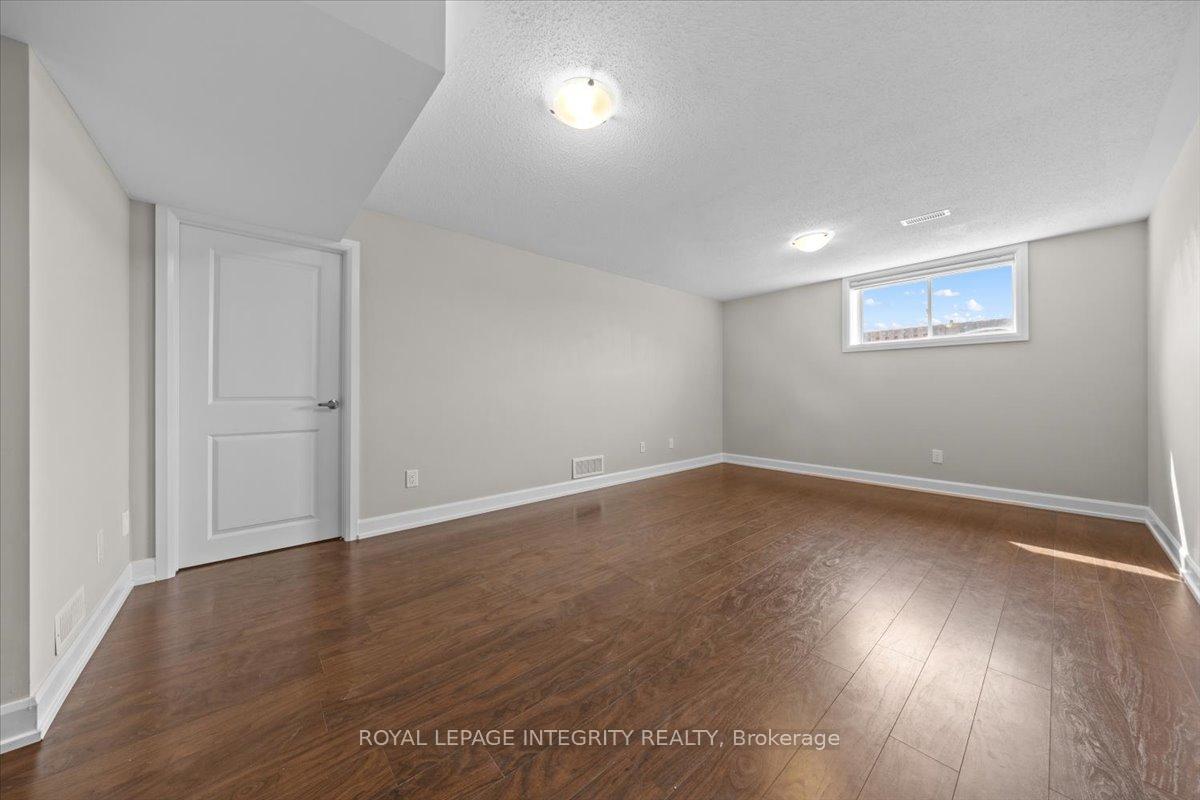Photo 33 of 93 Aura Avenue, Ottawa, Barrhaven - Heritage Park — HOMEH