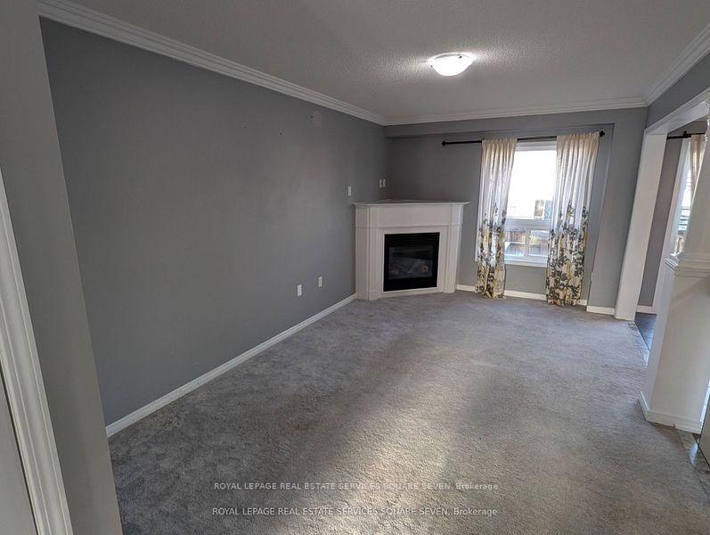 Photo 4 of 71 Forrester Drive, Clarington, Bowmanville — HOMEH