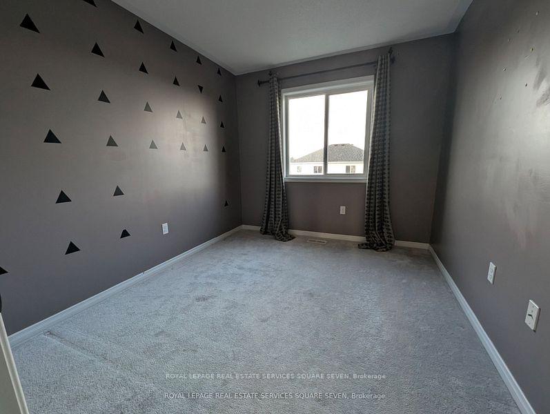Photo 8 of 71 Forrester Drive, Clarington, Bowmanville — HOMEH