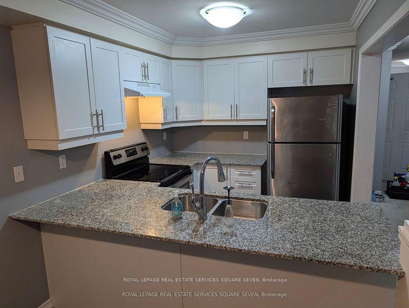 Photo 14 of 71 Forrester Drive, Clarington, Bowmanville — HOMEH