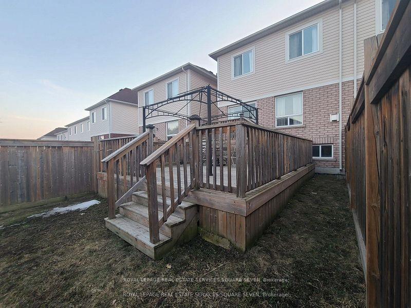 Photo 19 of 71 Forrester Drive, Clarington, Bowmanville — HOMEH