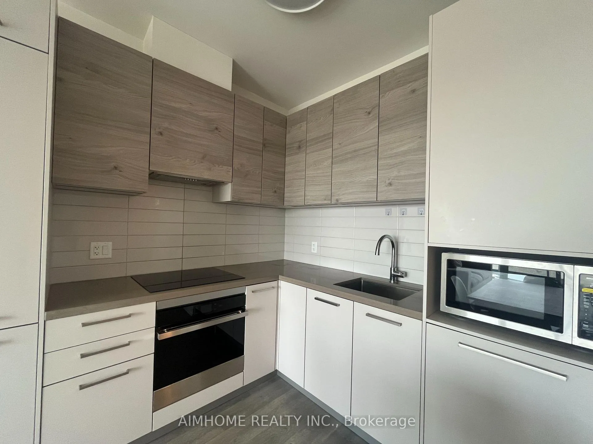 Photo 9 of Unit 2011, 12 Gandhi Lane, Markham, Commerce Valley — HOMEH