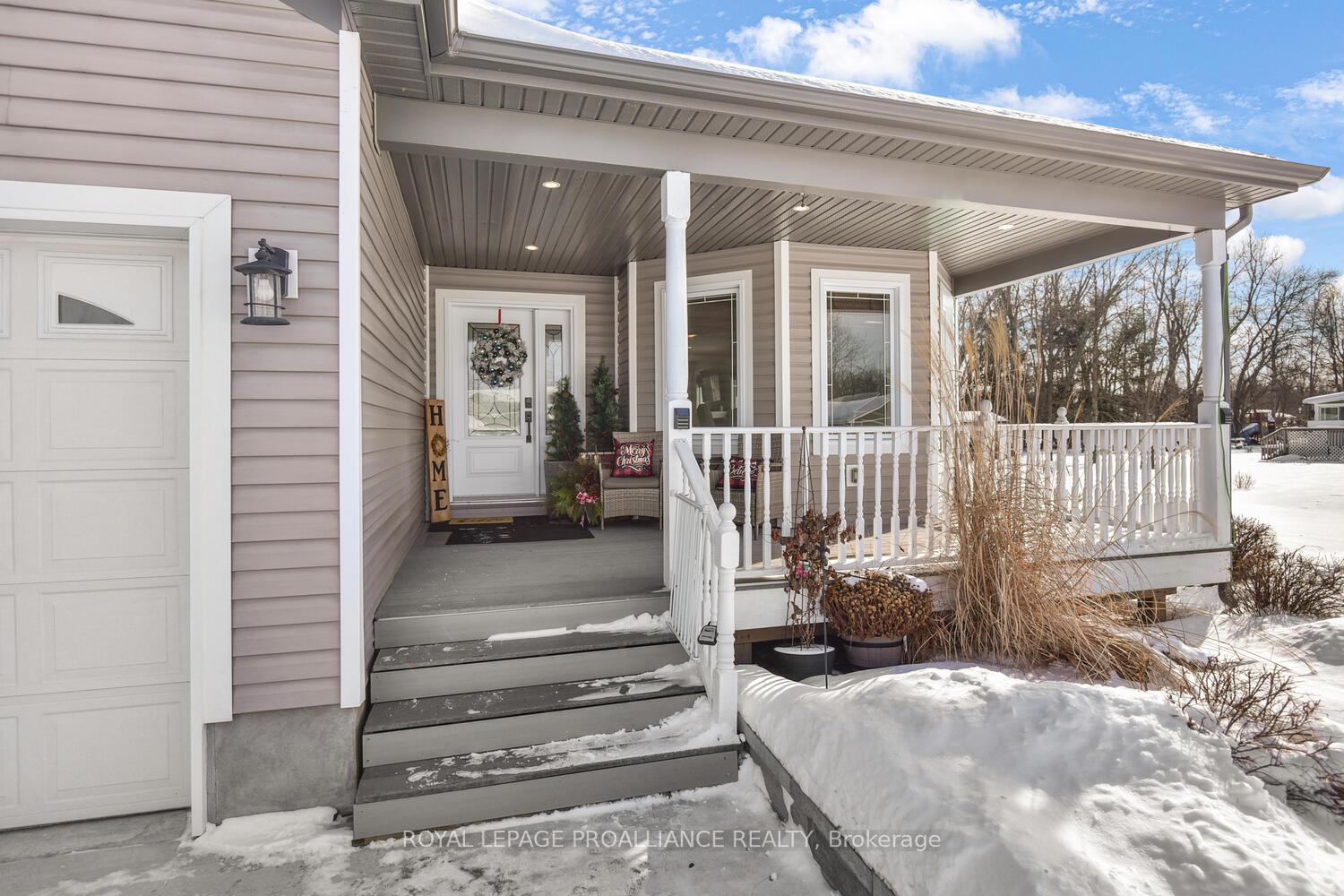 Photo 2 of 13 Albert Street, Edwardsburgh/Cardinal, Edwardsburgh/Cardinal Twp — HOMEH