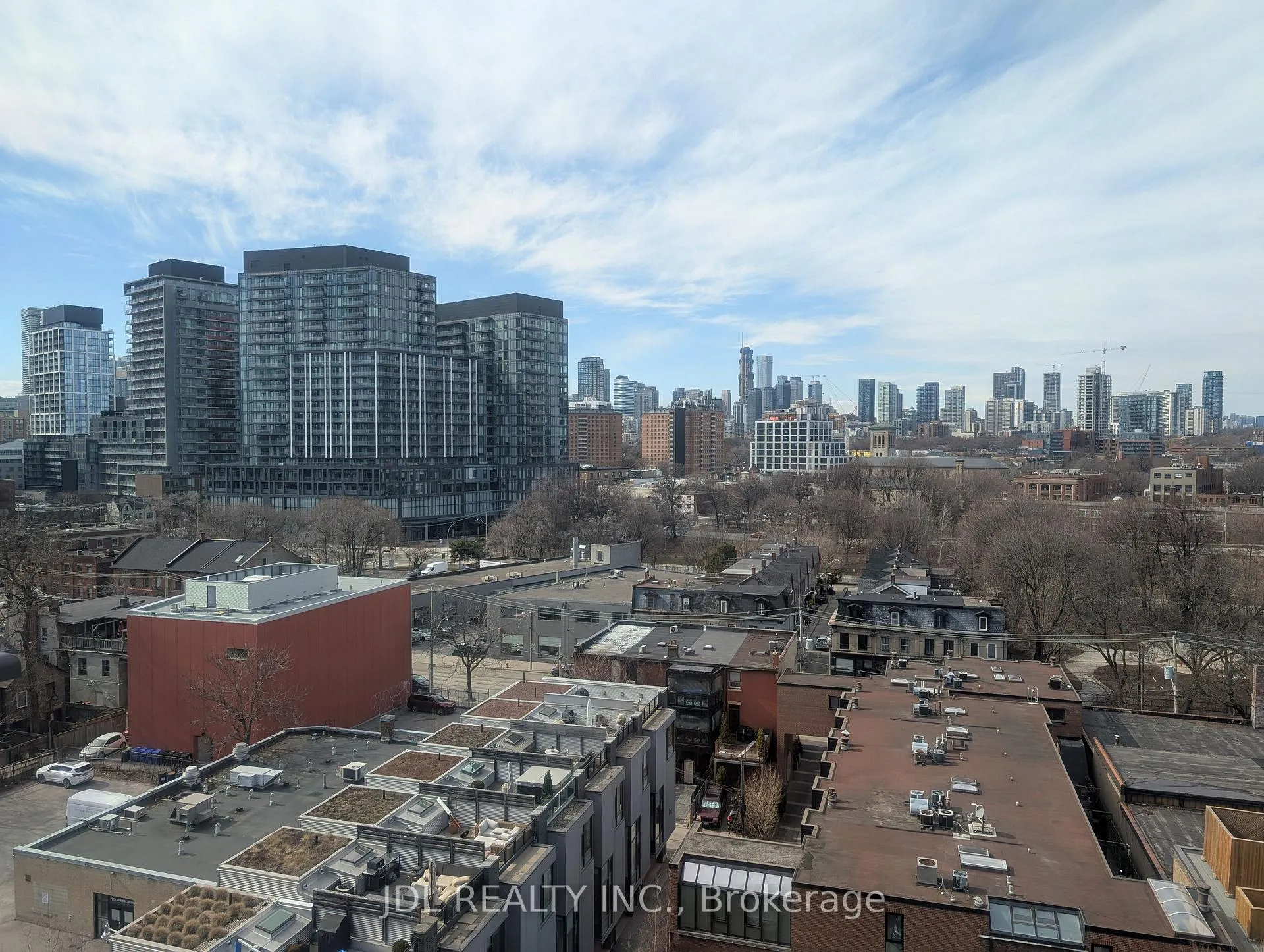 Front of Unit 924, 28 Eastern Avenue