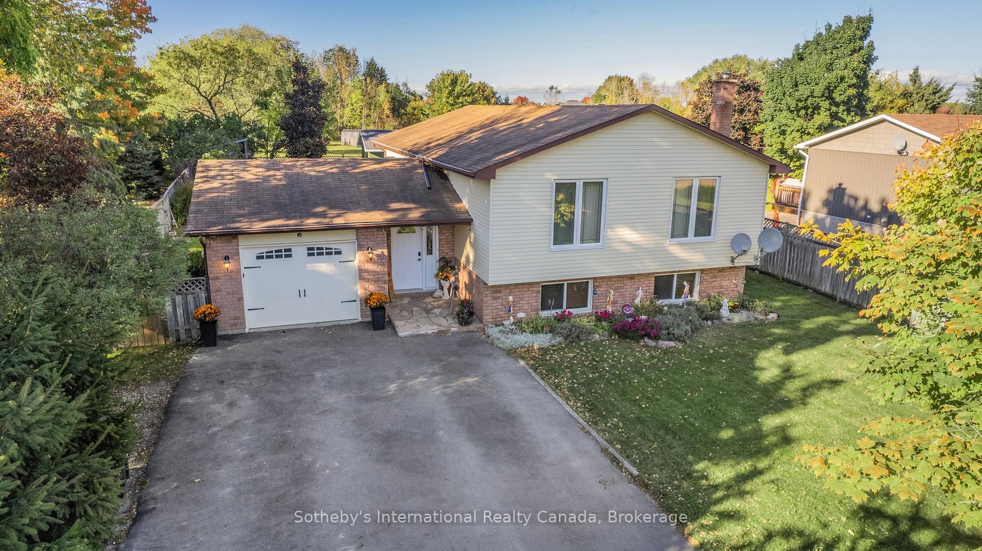 Photo 1 of 7558 County Road 91, Clearview, Stayner — HOMEH