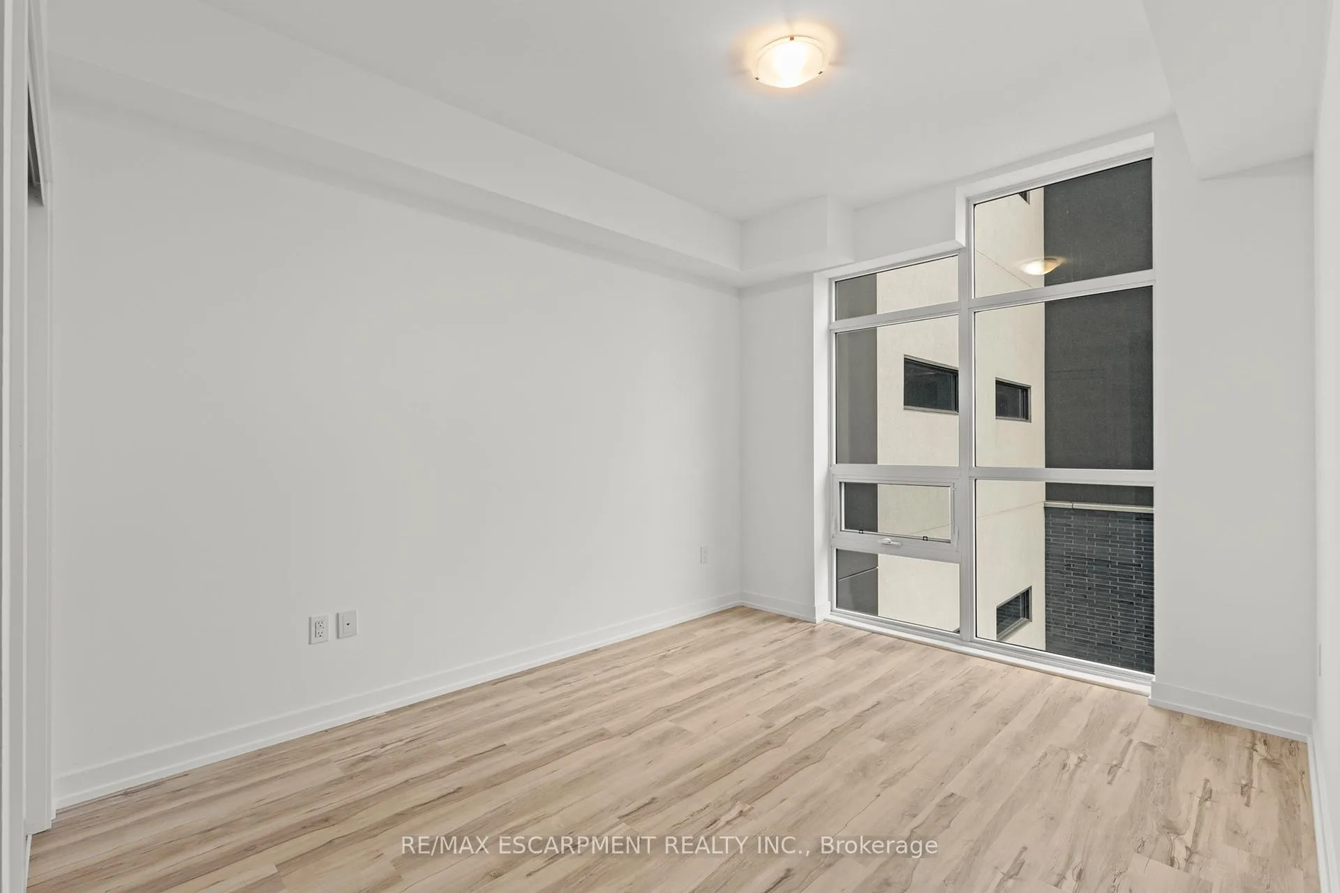 Photo 11 of Unit 219, 450 Dundas Street E, Hamilton, Waterdown — HOMEH