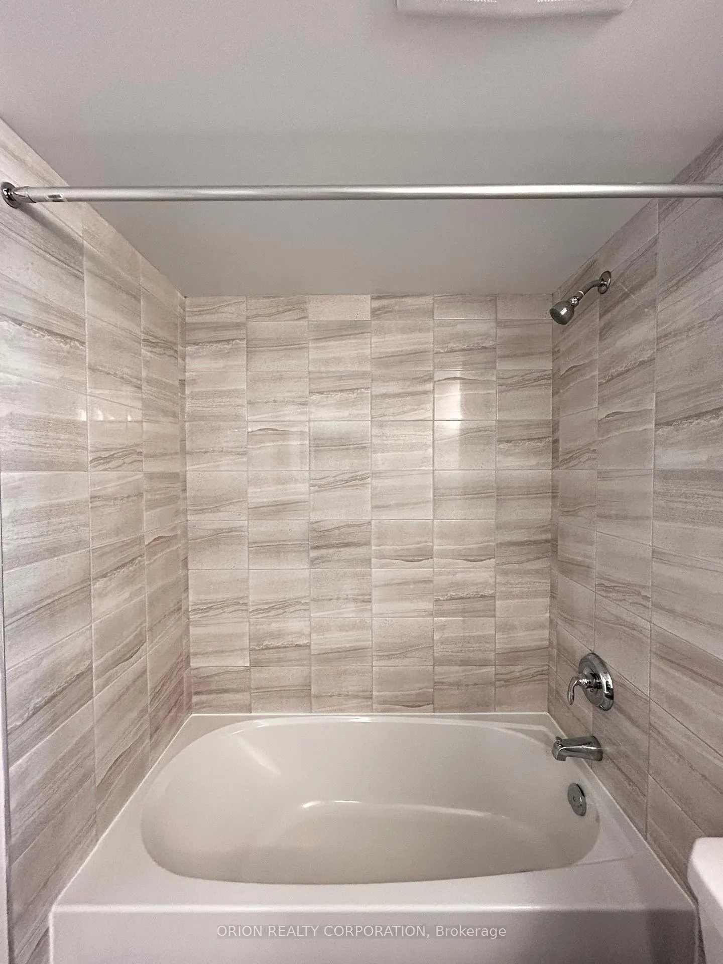 Photo 7 of Unit 1001, 1435 Celebration Drive, Pickering, Bay Ridges — HOMEH