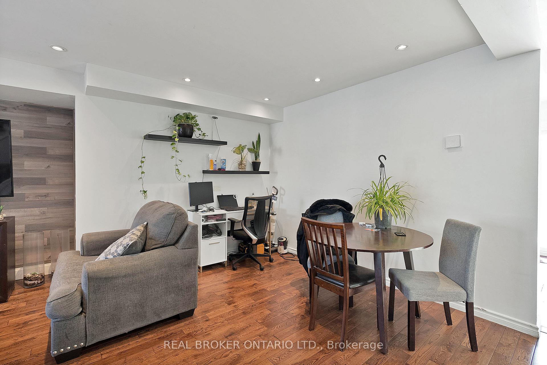 Photo 11 of 21 Carr Drive, Ajax, Central — HOMEH