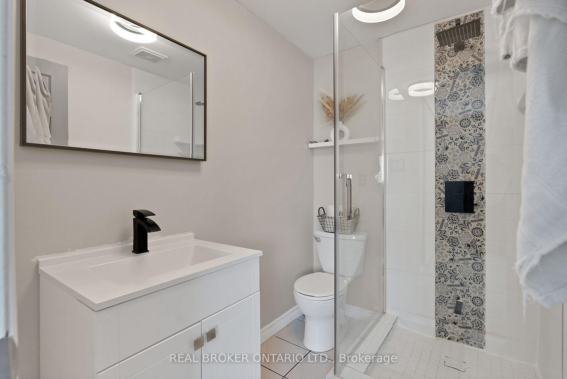 Photo 22 of 21 Carr Drive, Ajax, Central — HOMEH
