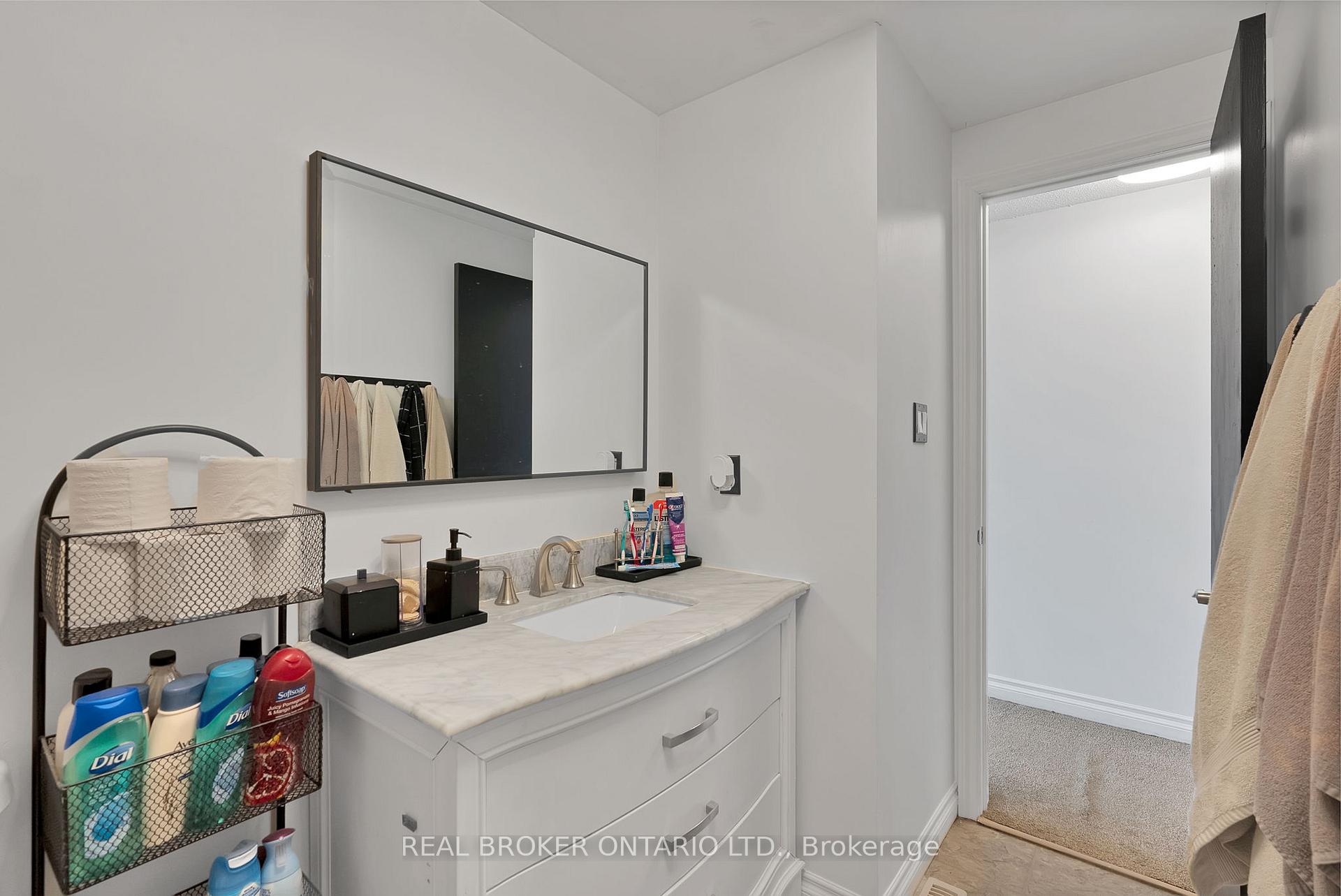 Photo 23 of 21 Carr Drive, Ajax, Central — HOMEH