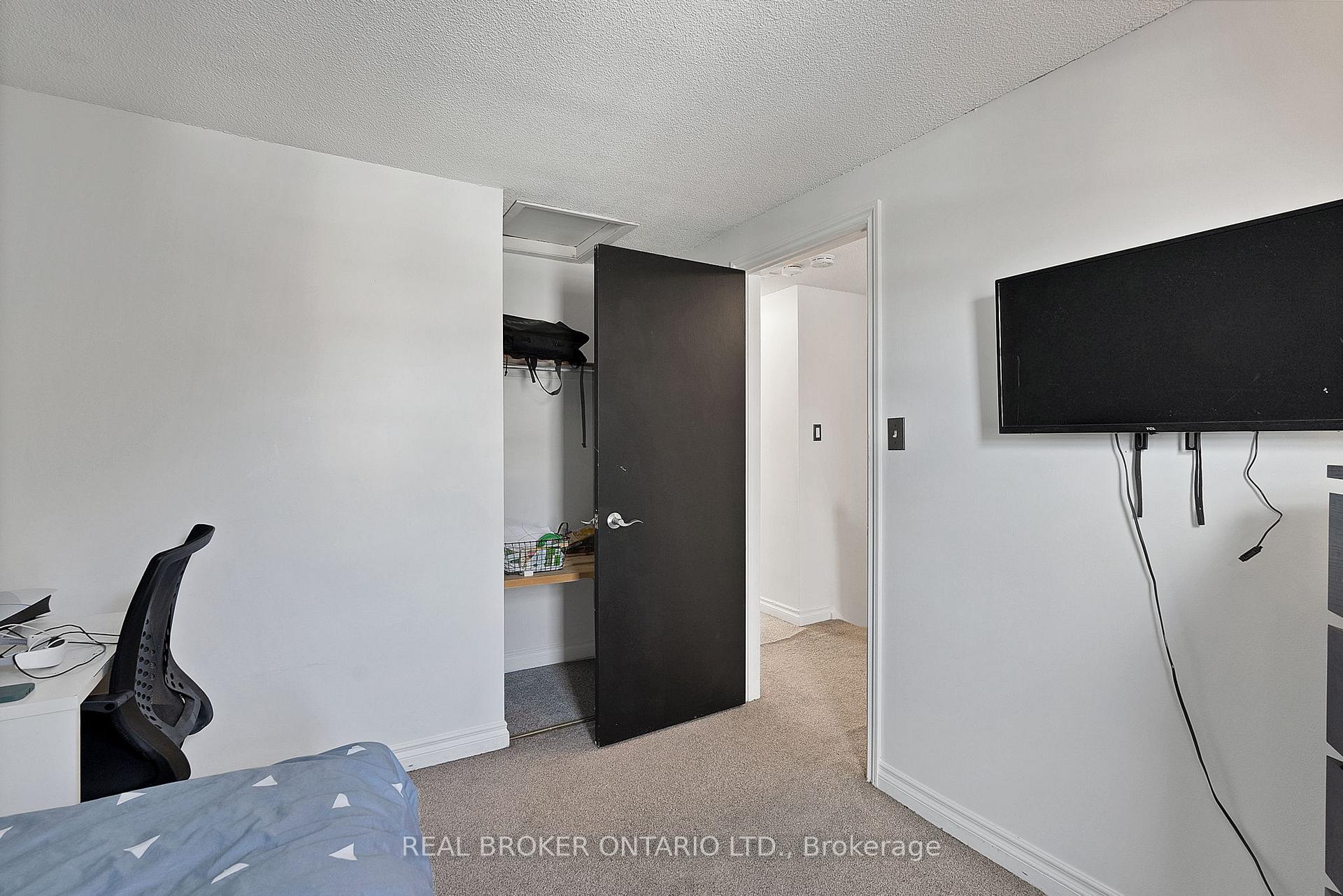 Photo 24 of 21 Carr Drive, Ajax, Central — HOMEH
