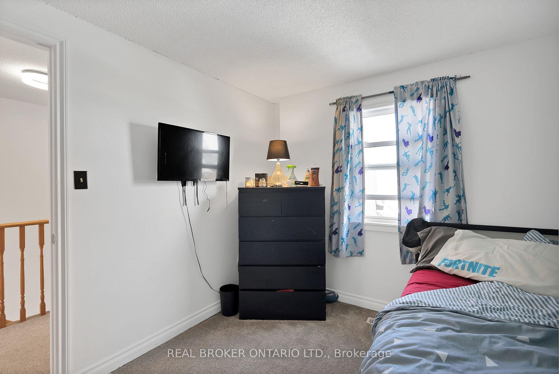 Photo 25 of 21 Carr Drive, Ajax, Central — HOMEH