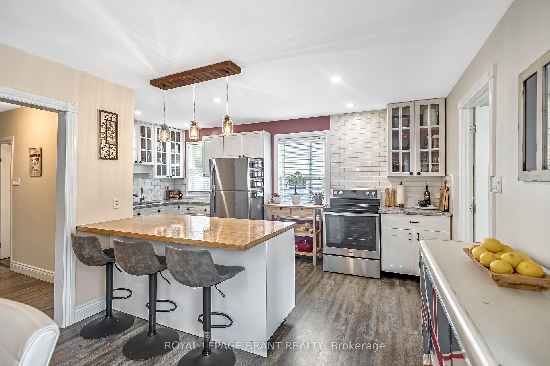Photo 8 of 14 Barker Street, Brant, Paris — HOMEH