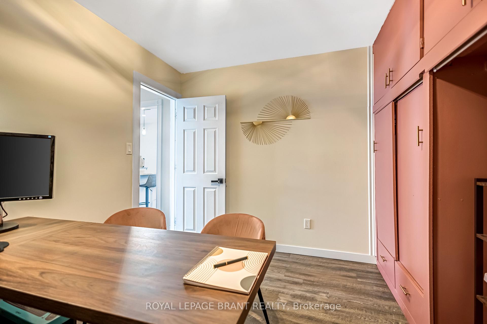 Photo 20 of 14 Barker Street, Brant, Paris — HOMEH