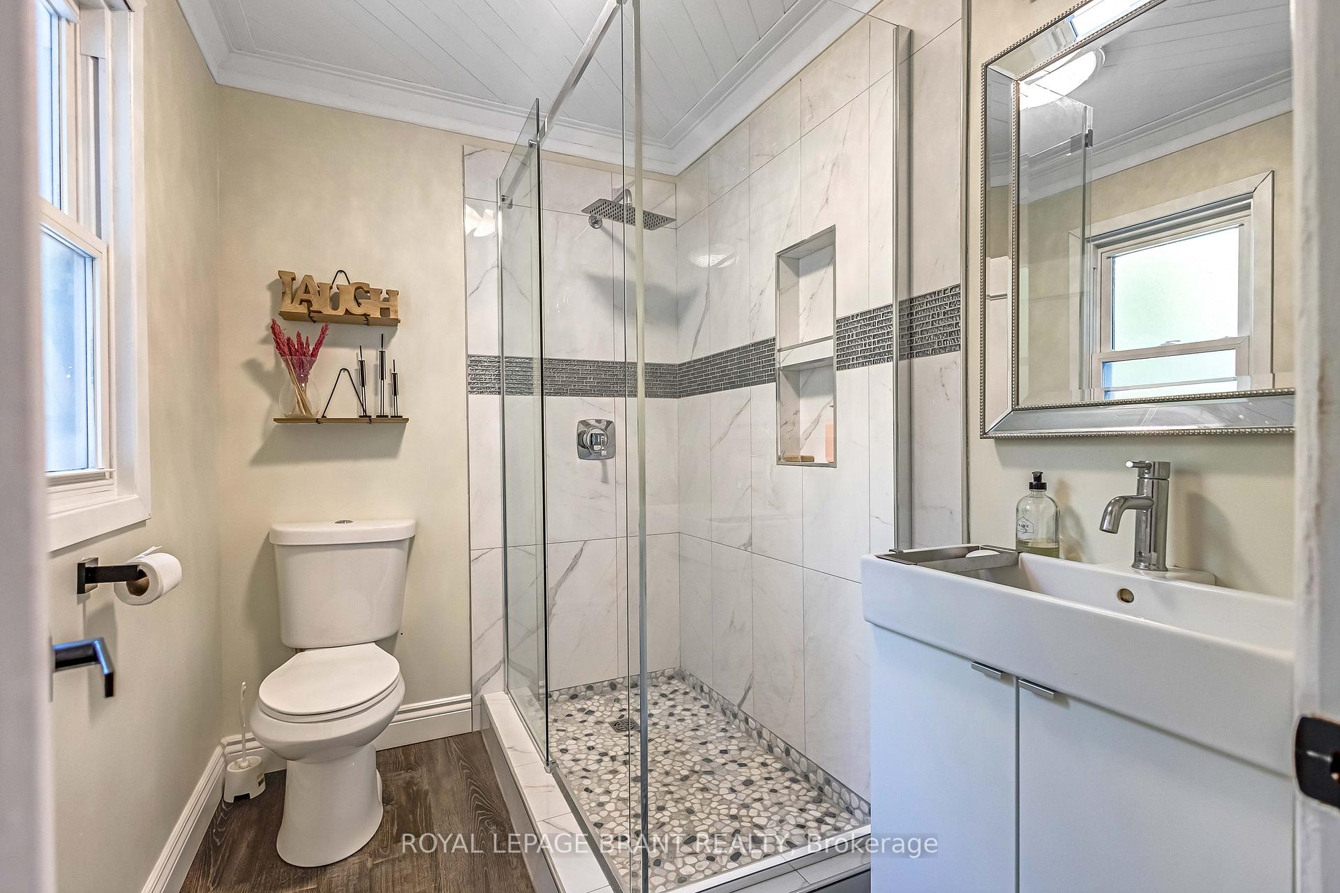 Photo 21 of 14 Barker Street, Brant, Paris — HOMEH