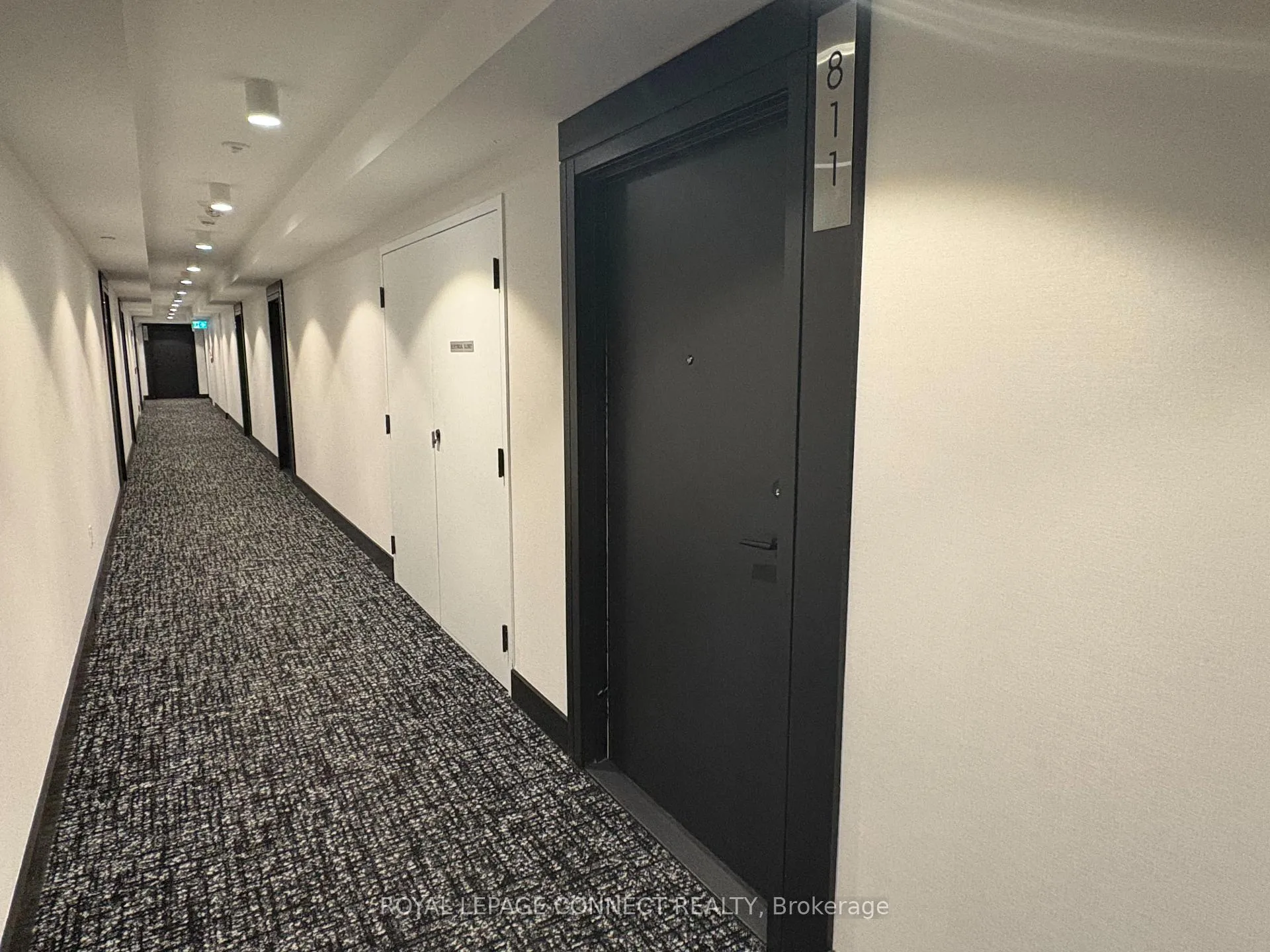 Photo 2 of Unit 811, 1480 Bayly Street, Pickering, Bay Ridges — HOMEH