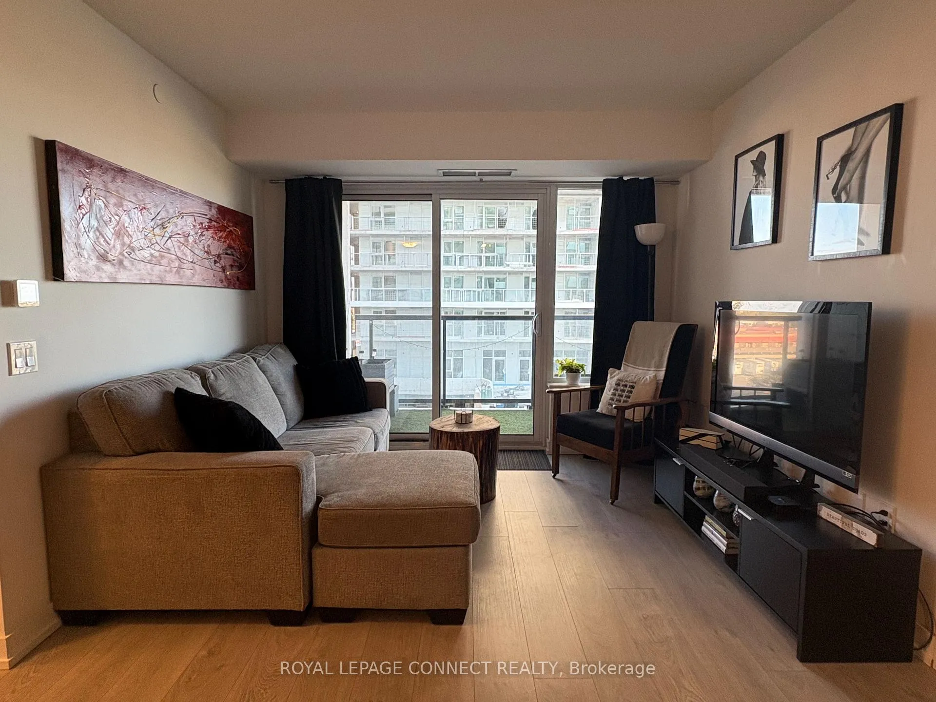 Photo 5 of Unit 811, 1480 Bayly Street, Pickering, Bay Ridges — HOMEH