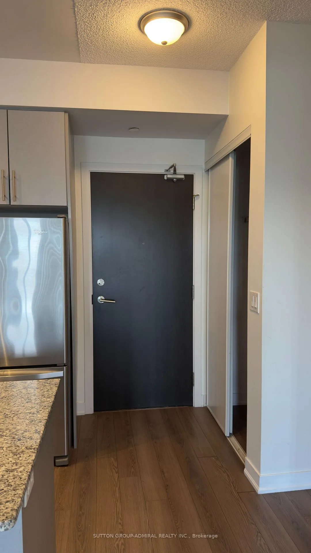 Photo 5 of Unit 412, 60 Berwick Avenue, Toronto, Yonge-Eglinton — HOMEH