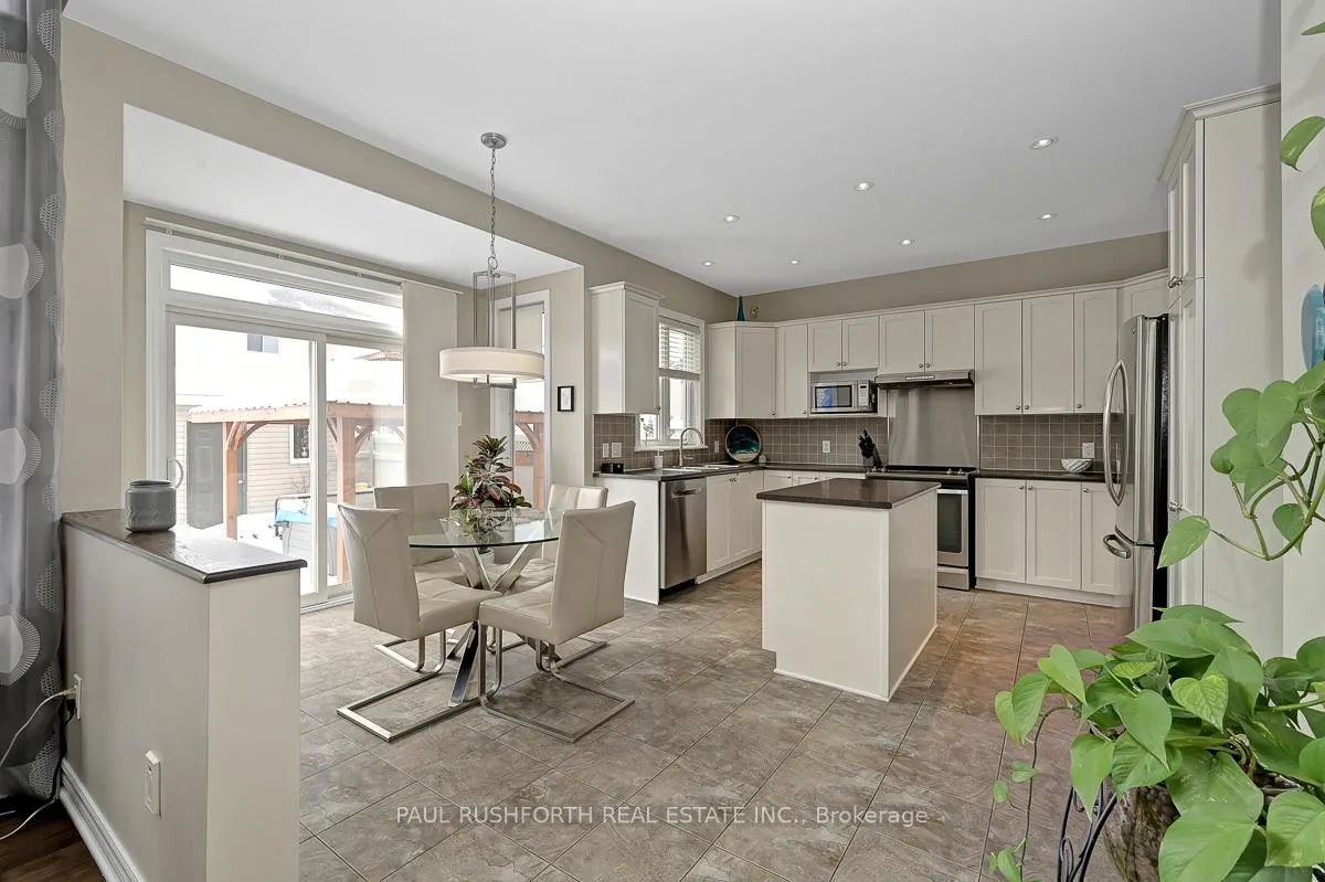 Photo 10 of 639 Pine Vista Drive, Ottawa, Springridge/East Village — HOMEH