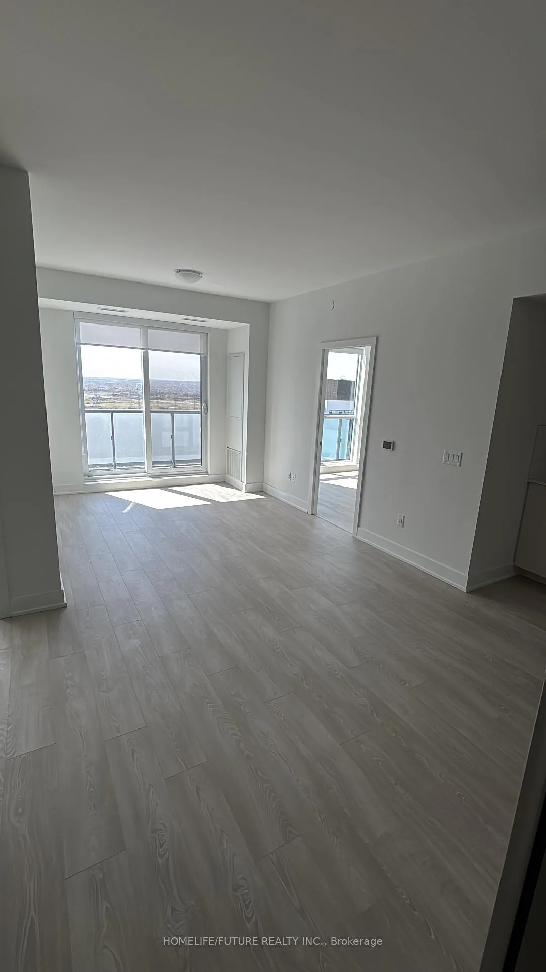 Photo 3 of Unit PH08, 2545 Simcoe Street N, Oshawa, Windfields — HOMEH