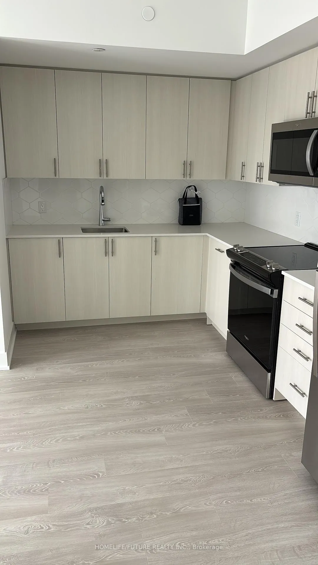 Photo 5 of Unit PH08, 2545 Simcoe Street N, Oshawa, Windfields — HOMEH