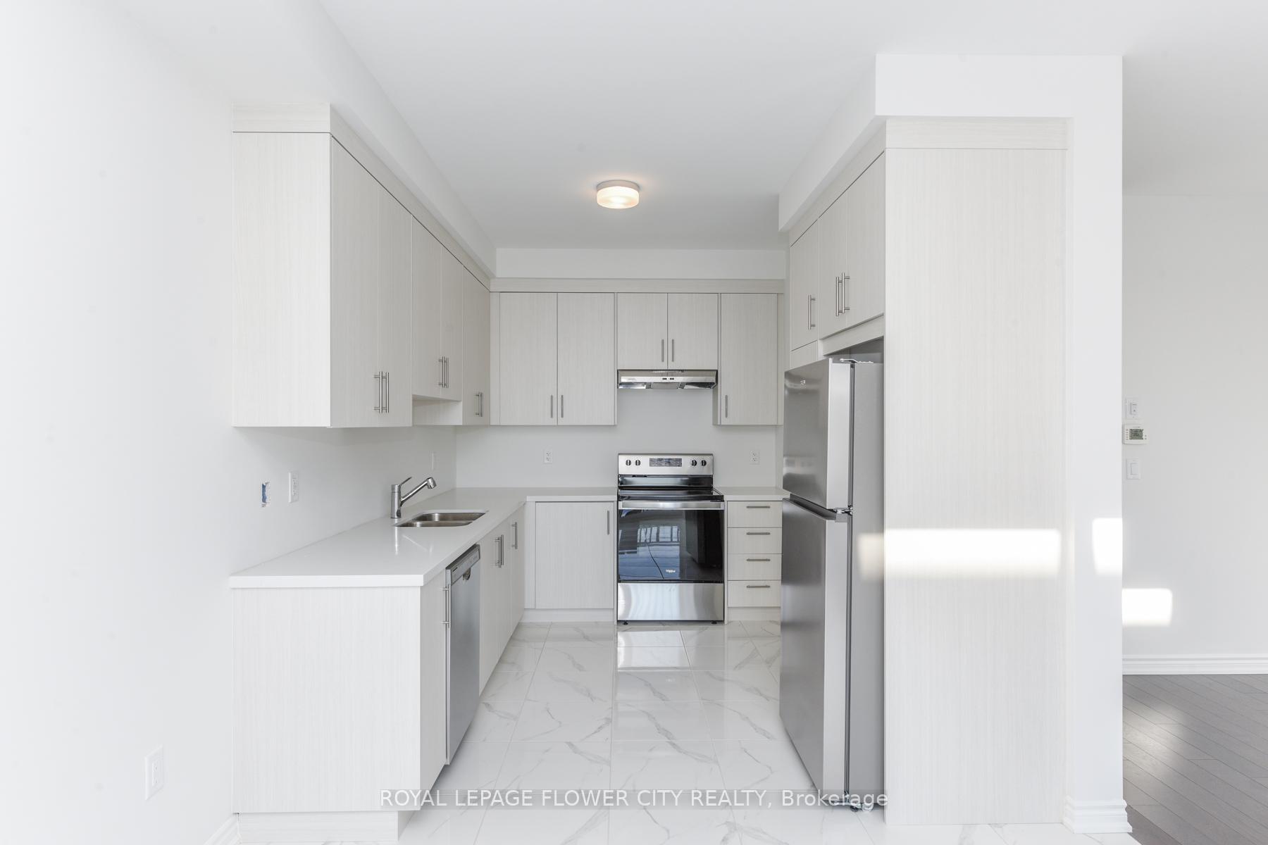 Photo 16 of 57 Tapscott Crescent, Brampton, Sandringham-Wellington North — HOMEH