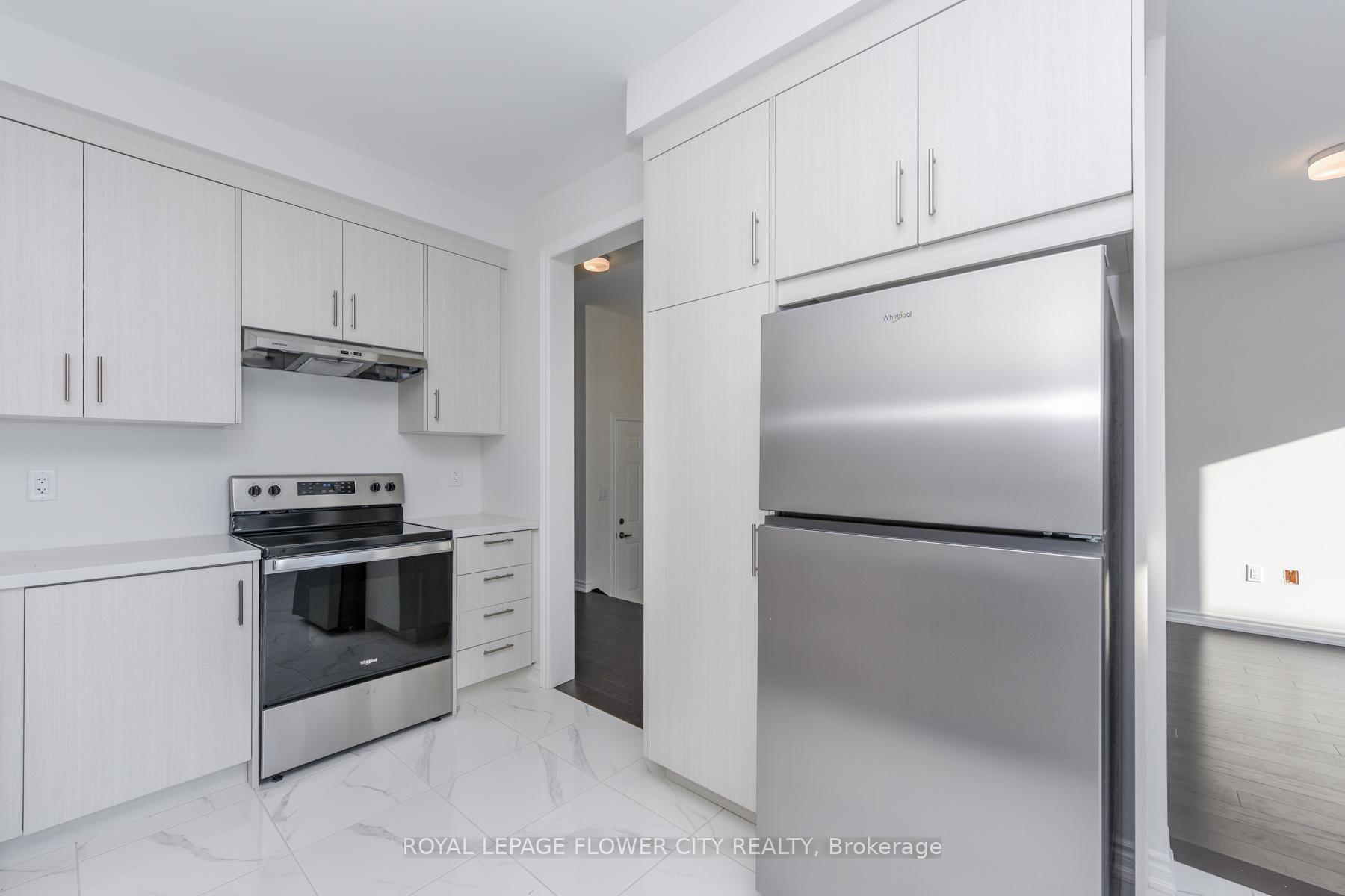 Photo 19 of 57 Tapscott Crescent, Brampton, Sandringham-Wellington North — HOMEH