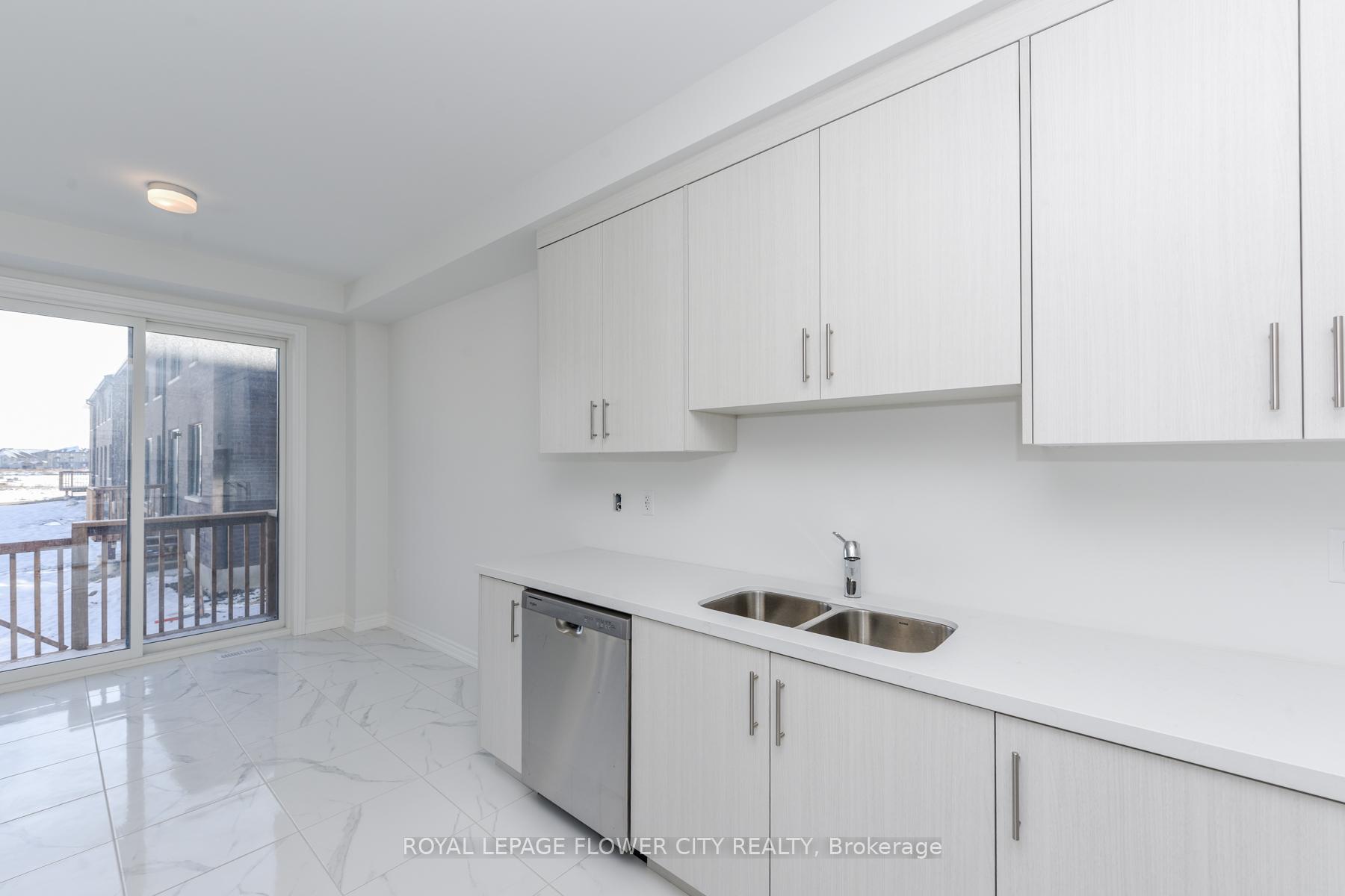 Photo 20 of 57 Tapscott Crescent, Brampton, Sandringham-Wellington North — HOMEH