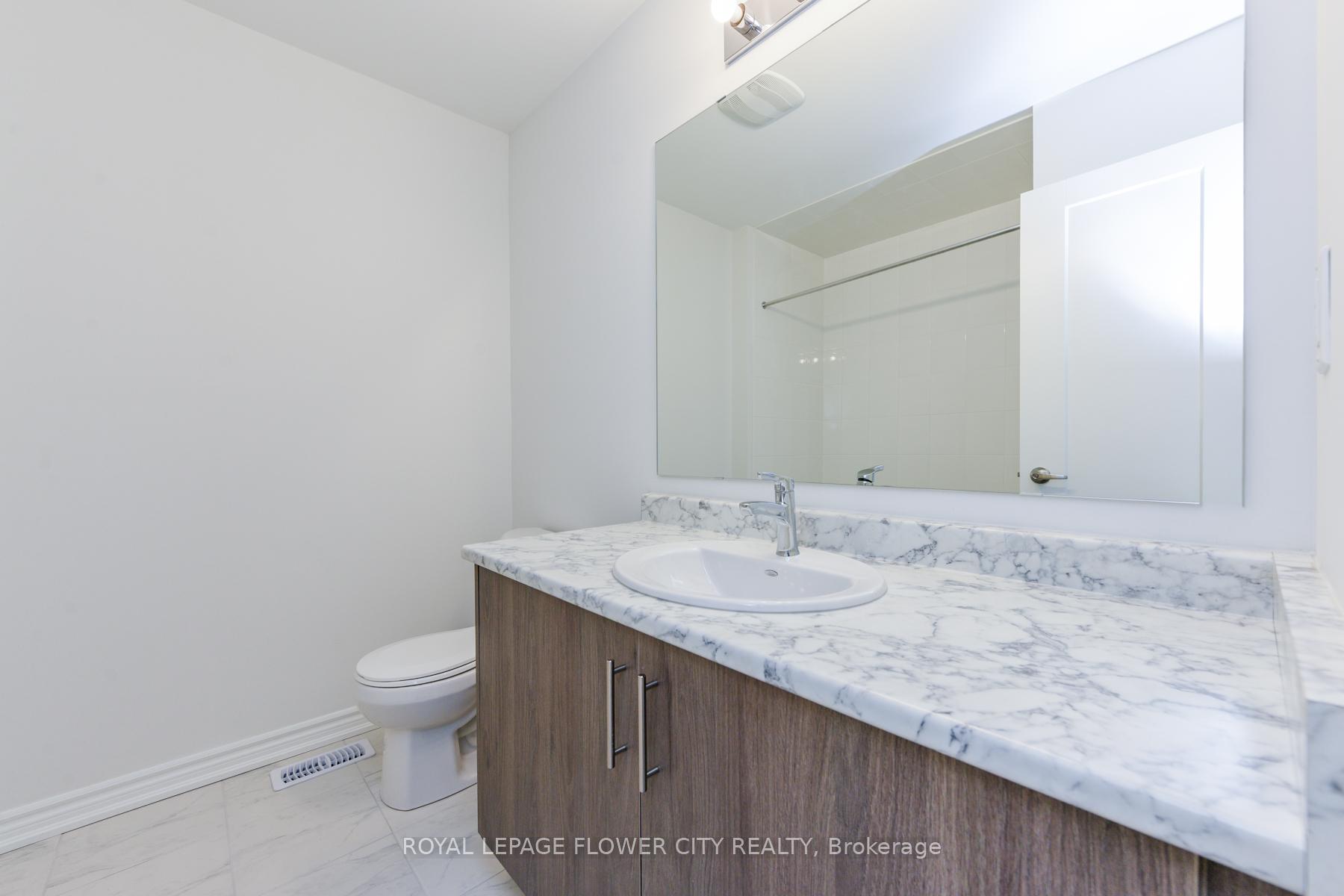 Photo 30 of 57 Tapscott Crescent, Brampton, Sandringham-Wellington North — HOMEH