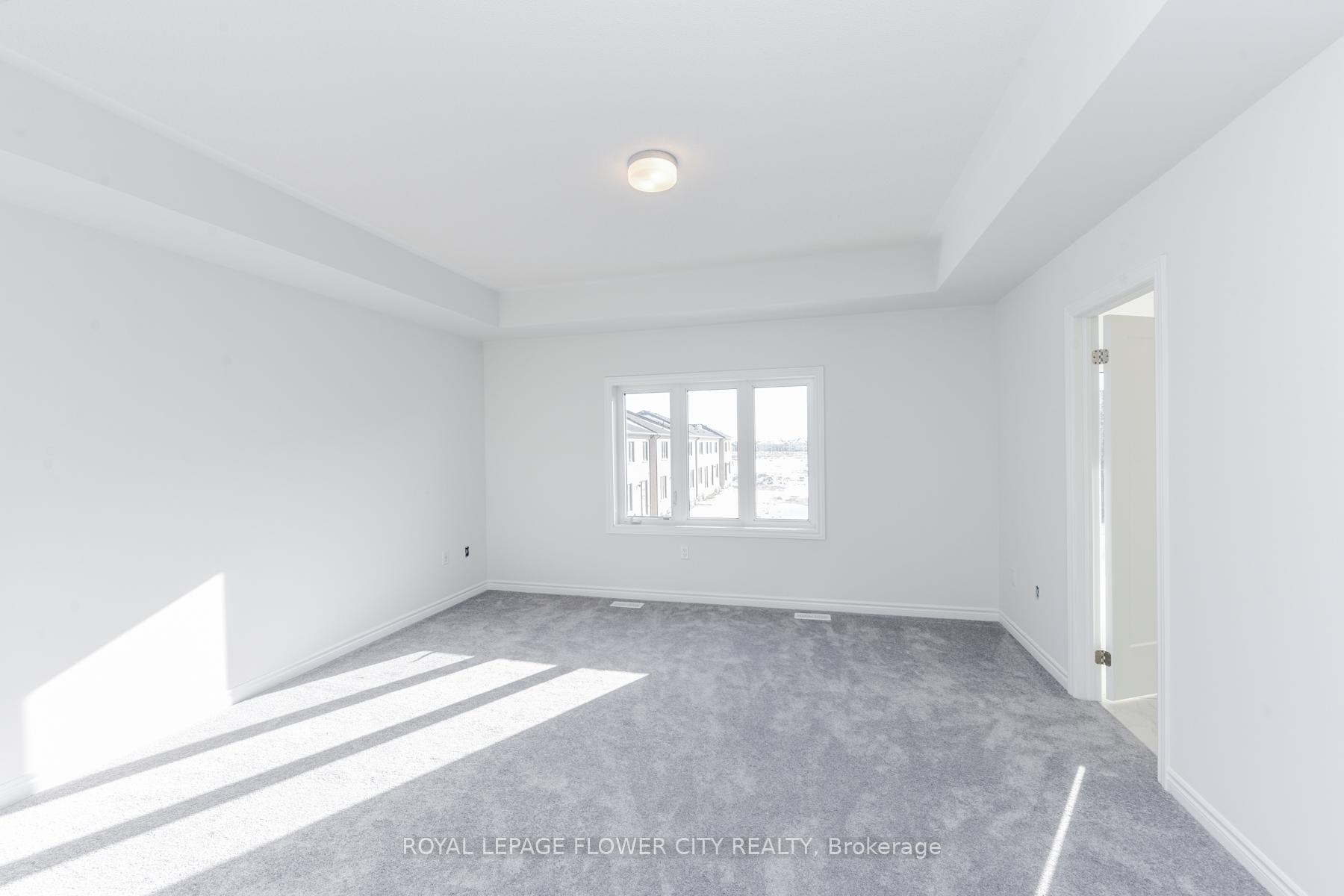 Photo 39 of 57 Tapscott Crescent, Brampton, Sandringham-Wellington North — HOMEH