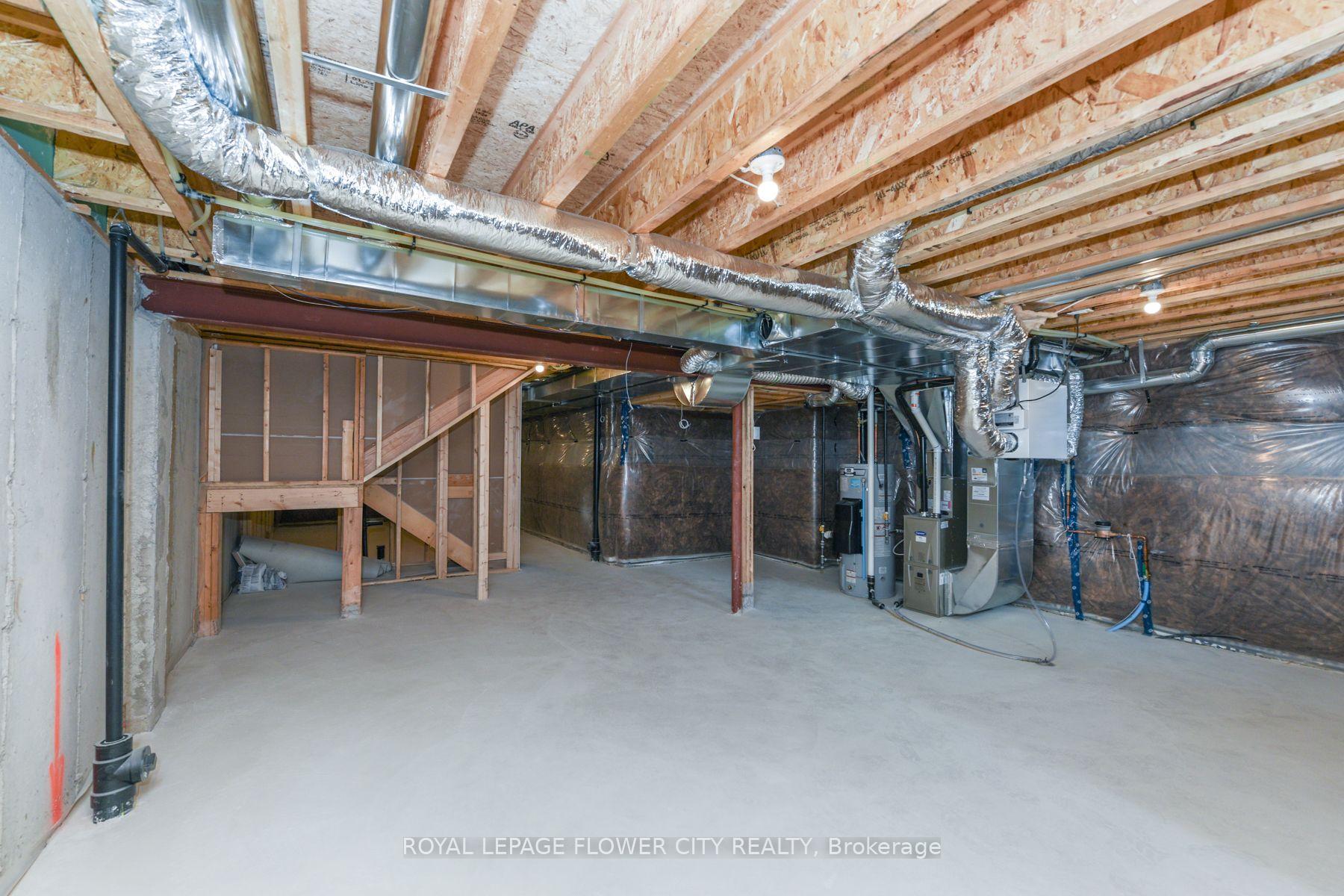 Photo 47 of 57 Tapscott Crescent, Brampton, Sandringham-Wellington North — HOMEH