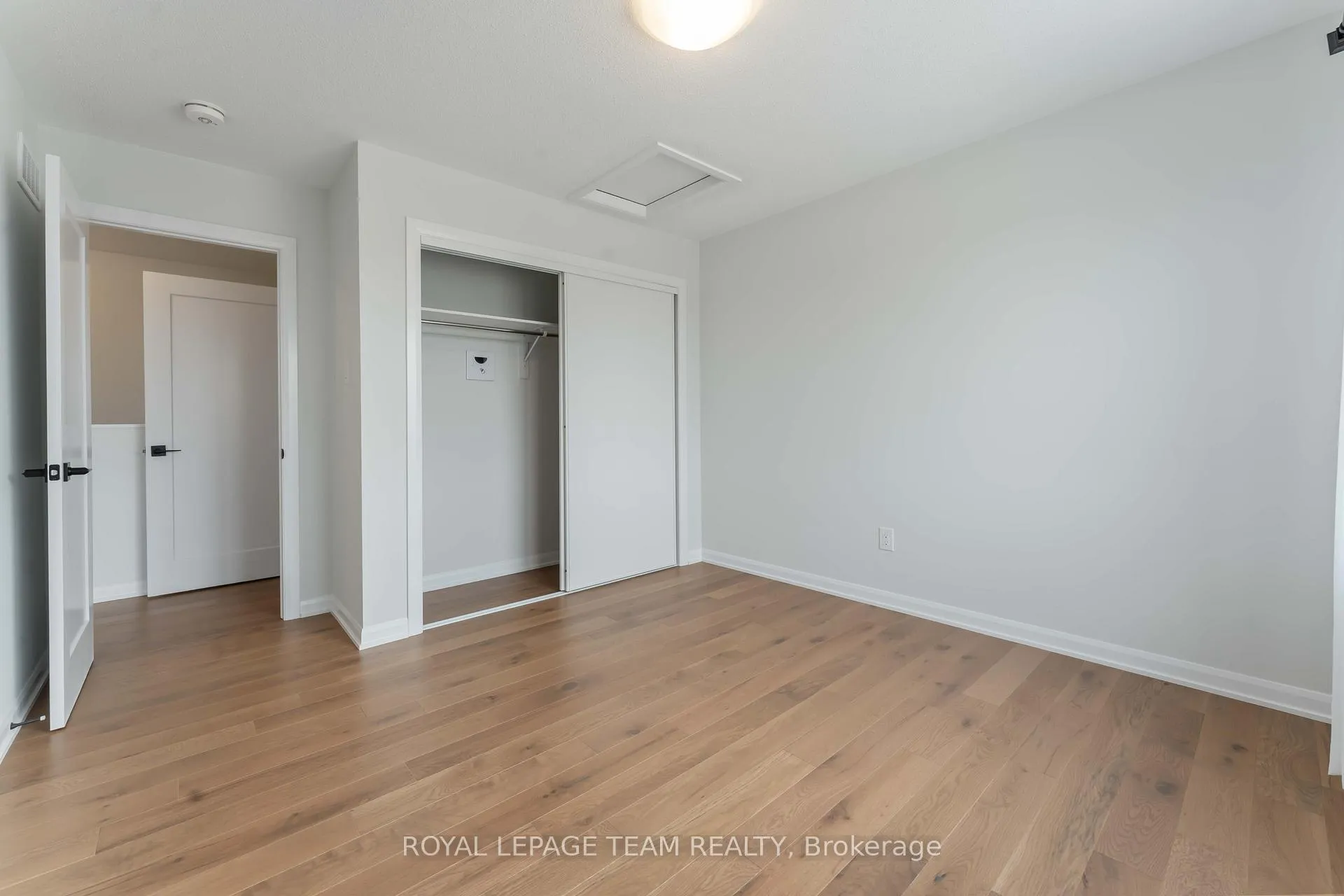 Photo 19 of 719 Arcadian Private, Ottawa, Kanata - Kanata Lakes/Heritage Hills — HOMEH