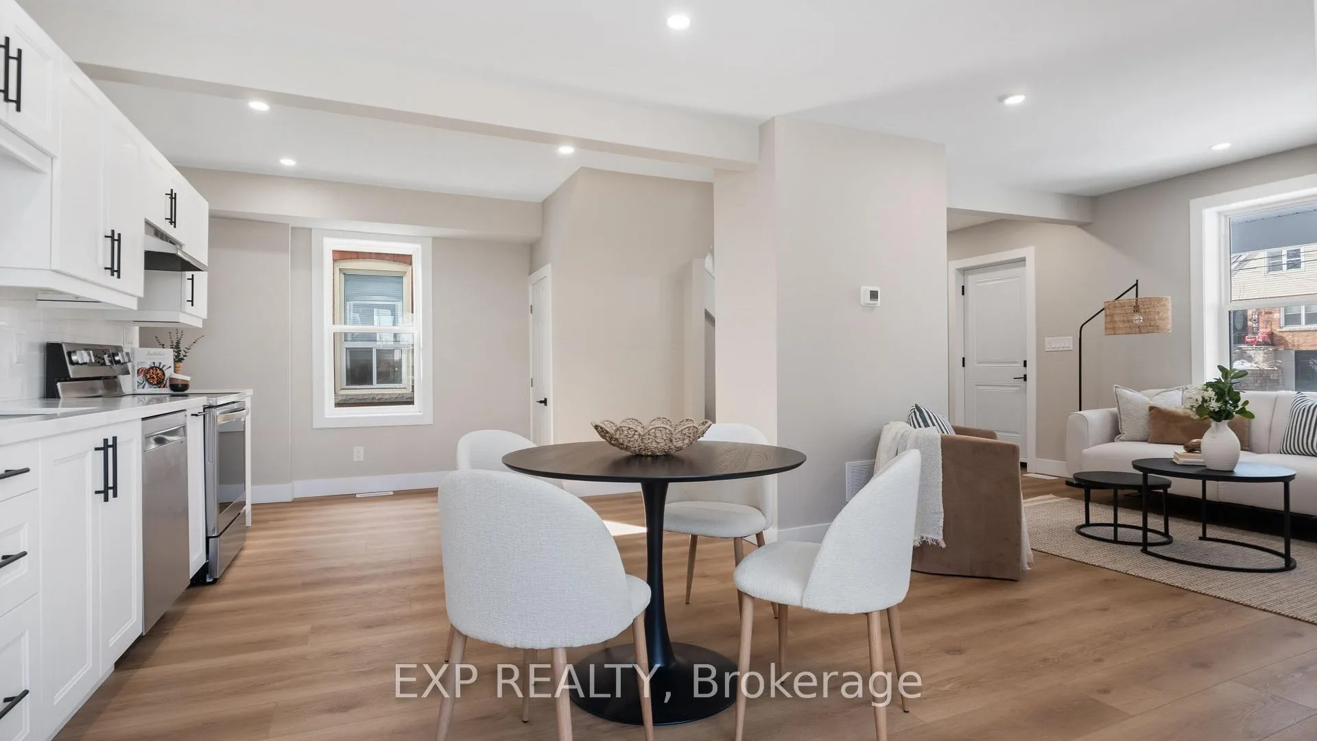 Photo 5 of 491 Upper Wentworth Street, Hamilton, Eastmount — HOMEH