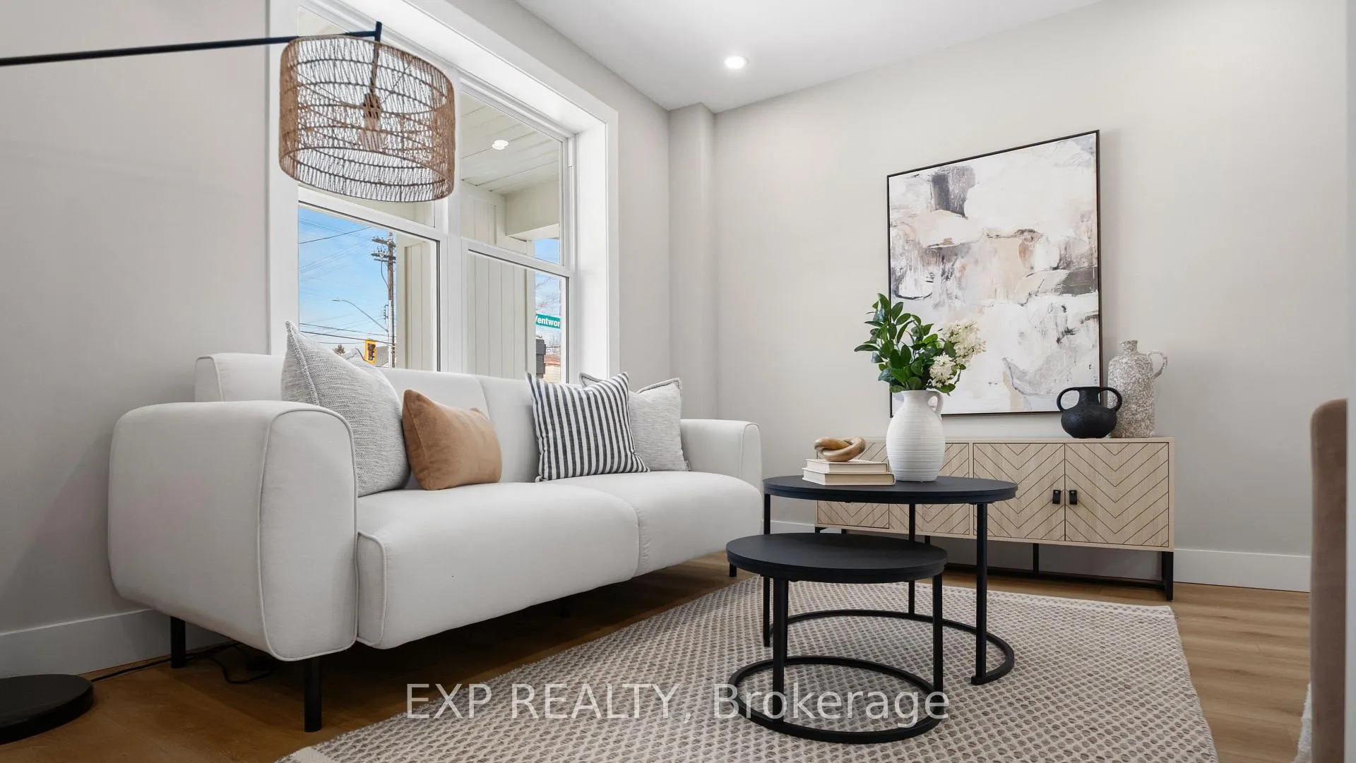Photo 9 of 491 Upper Wentworth Street, Hamilton, Eastmount — HOMEH