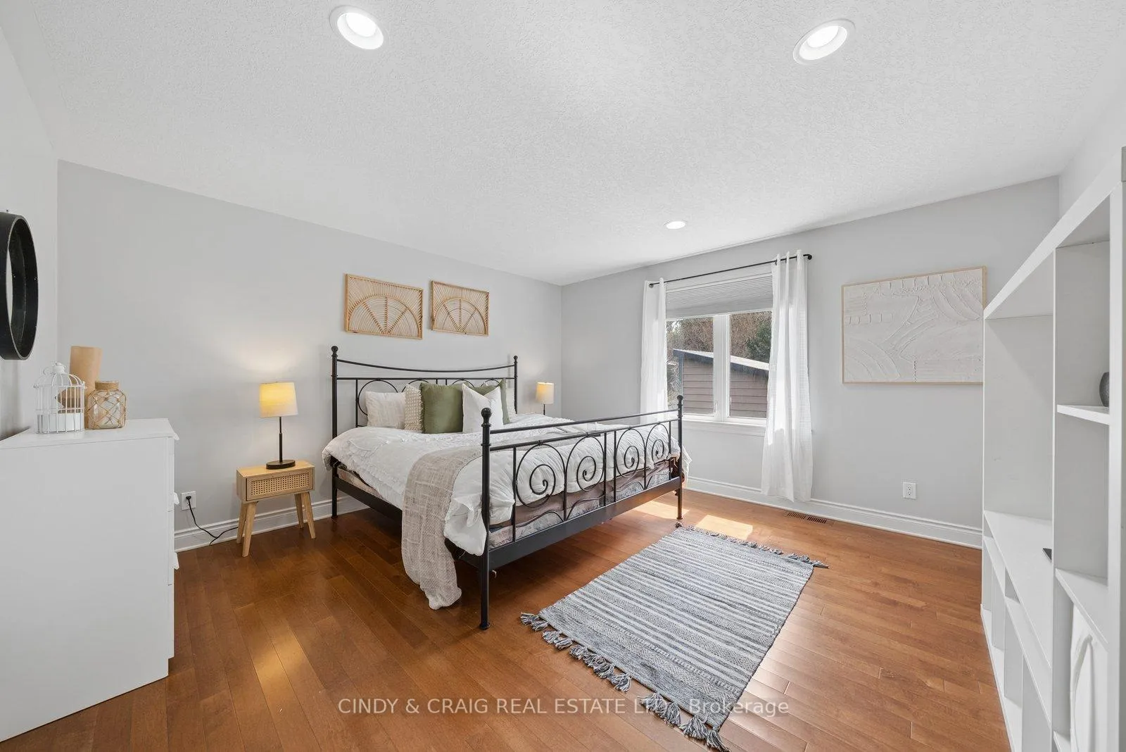 Photo 8 of 28 Pine Marsh Lane, Quinte West, Murray Ward — HOMEH