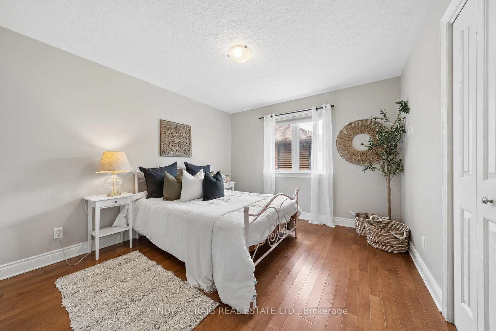 Photo 9 of 28 Pine Marsh Lane, Quinte West, Murray Ward — HOMEH
