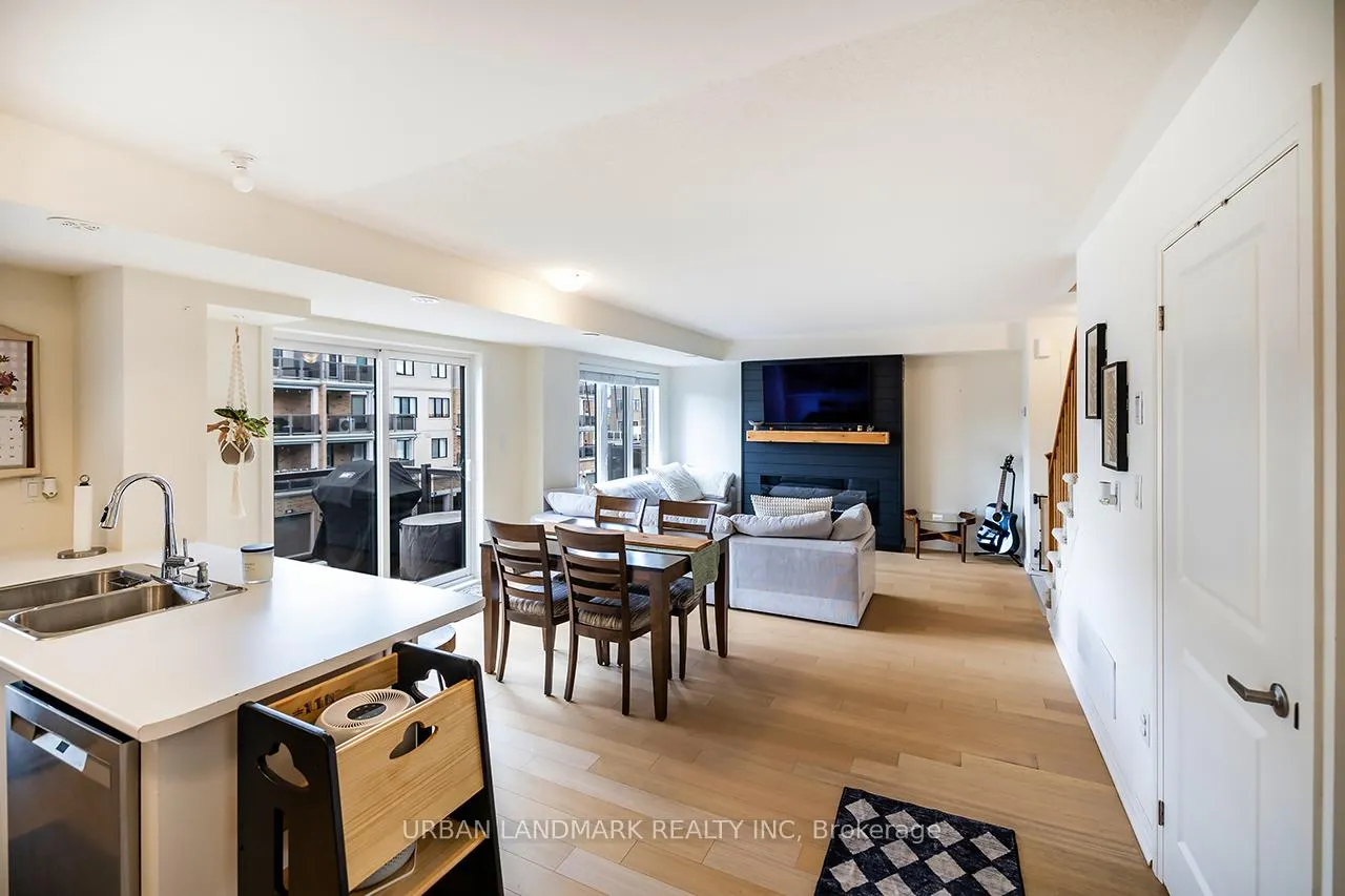 Photo 9 of Unit 26D, 26 Lookout Drive, Clarington, Bowmanville — HOMEH