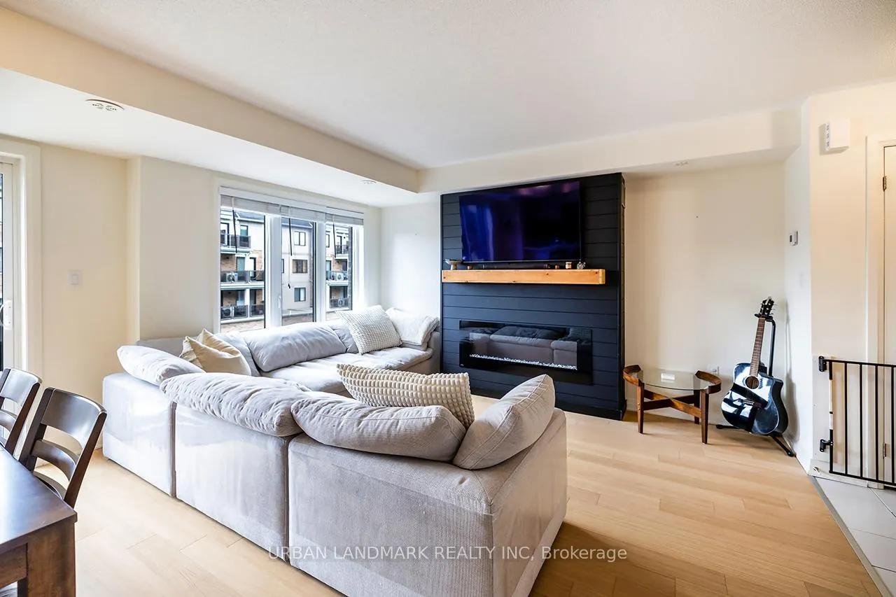 Photo 10 of Unit 26D, 26 Lookout Drive, Clarington, Bowmanville — HOMEH