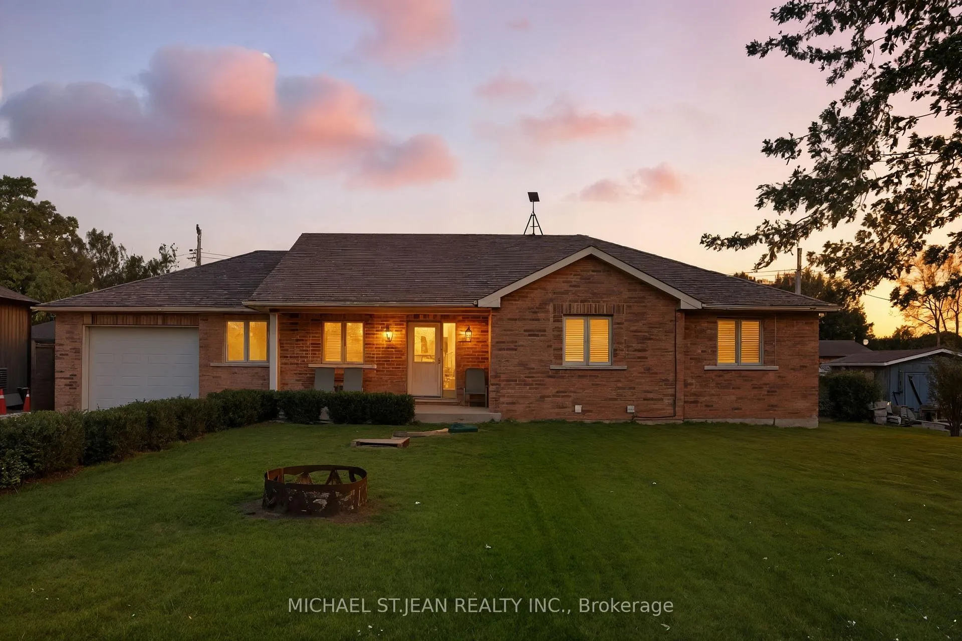 Photo 4 of 29 Lakeview Lane, Haldimand — HOMEH