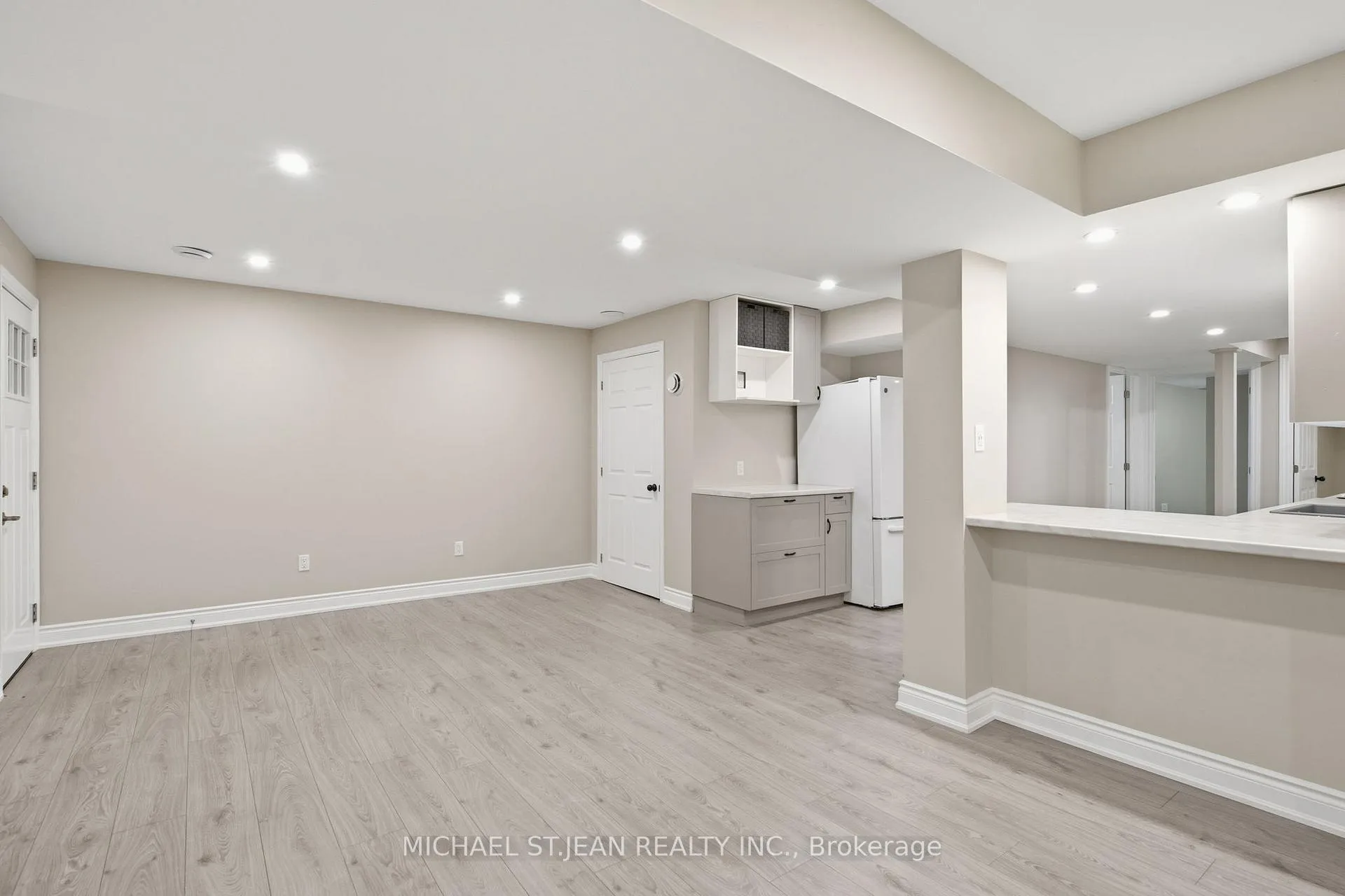 Photo 35 of 29 Lakeview Lane, Haldimand — HOMEH