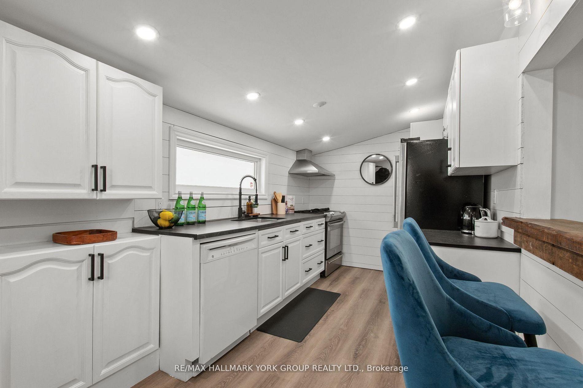 Photo 6 of 247 Shorecrest Road, Georgina, Keswick North — HOMEH
