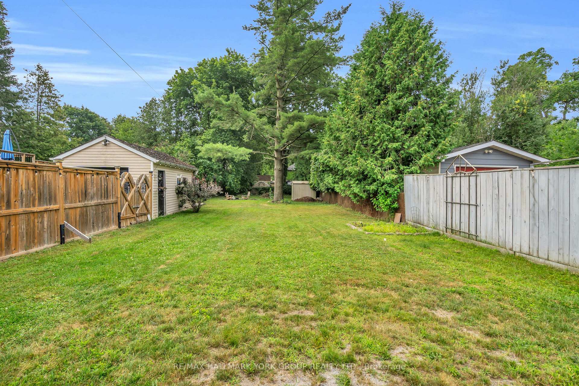 Photo 24 of 247 Shorecrest Road, Georgina, Keswick North — HOMEH
