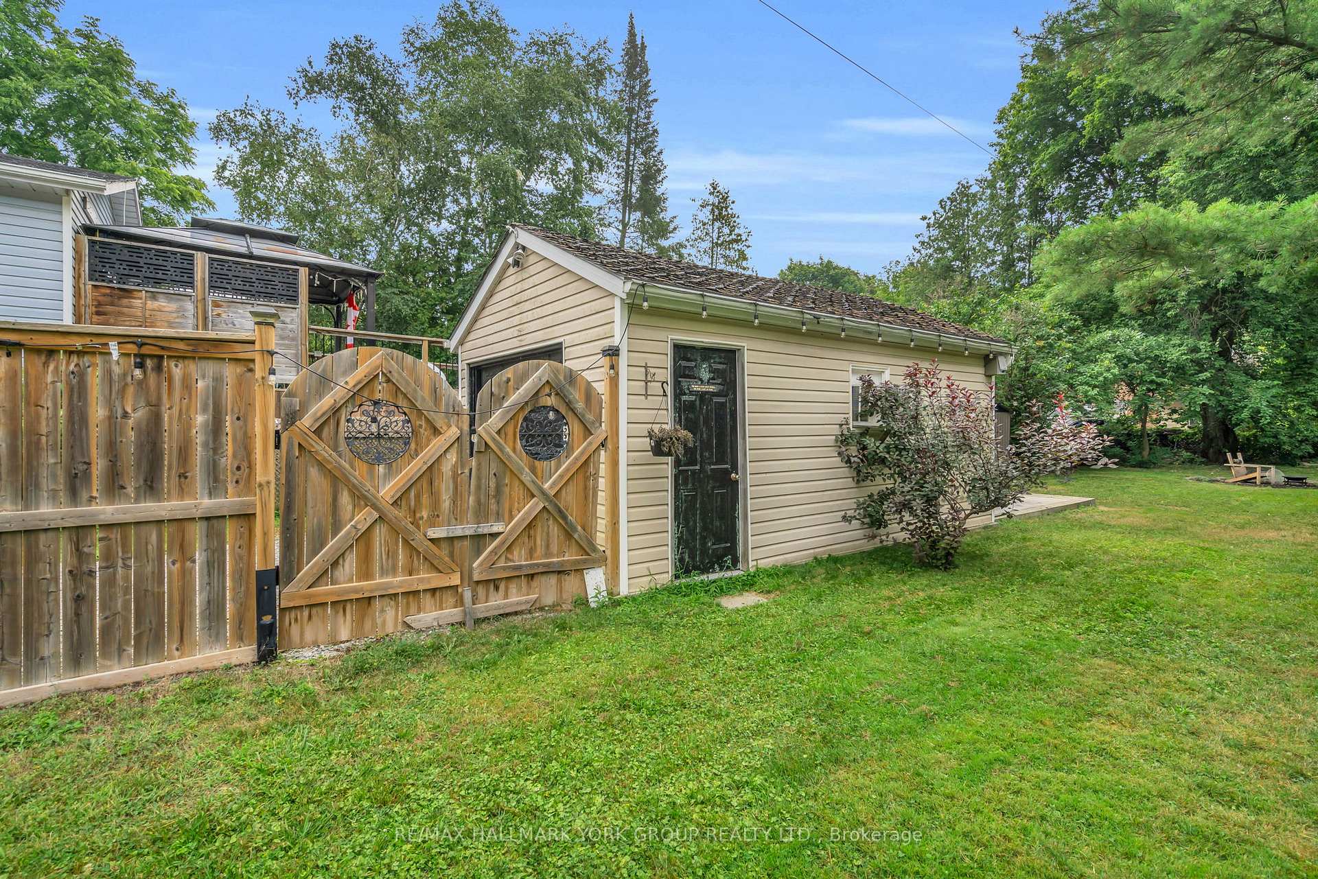 Photo 26 of 247 Shorecrest Road, Georgina, Keswick North — HOMEH