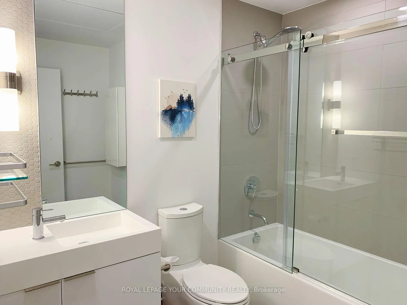 Photo 6 of Unit 1305, 33 Helendale Avenue, Toronto, Yonge-Eglinton — HOMEH