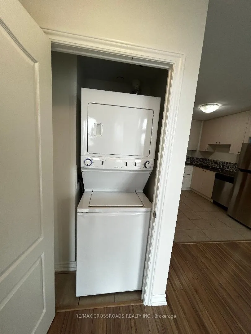 Photo 14 of Unit 911, 8323 Kennedy Road, Markham, Village Green-South Unionville — HOMEH