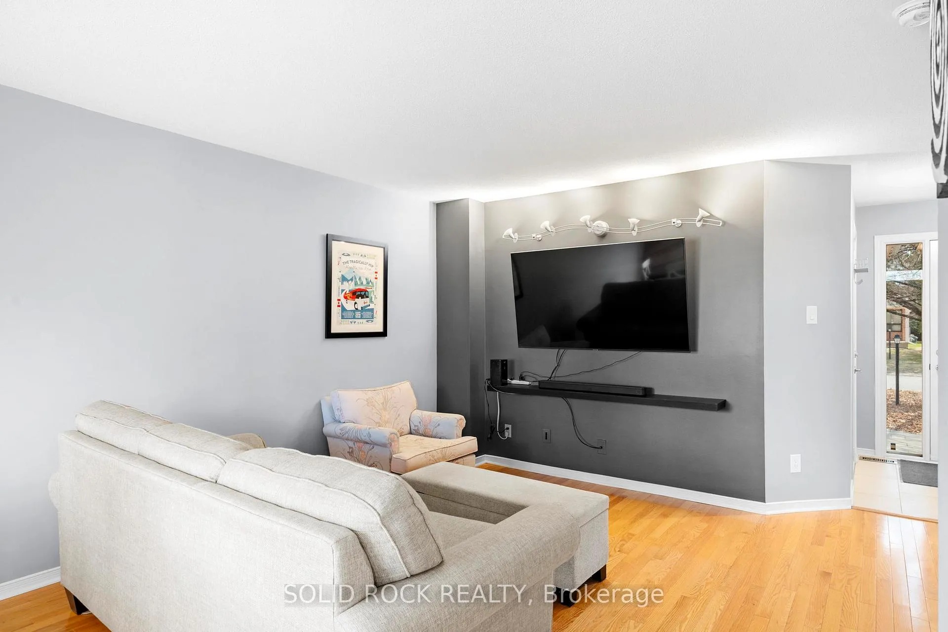Photo 8 of 77 Markland Crescent, Ottawa, Barrhaven East — HOMEH