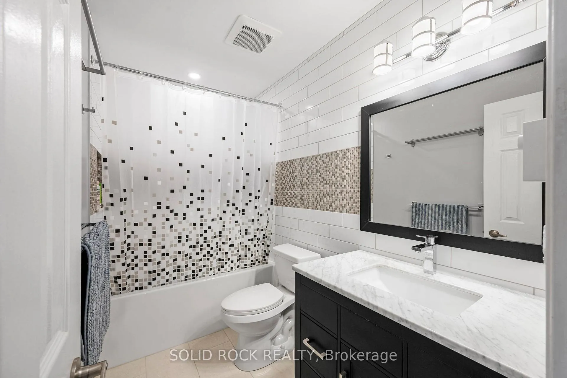 Photo 26 of 77 Markland Crescent, Ottawa, Barrhaven East — HOMEH